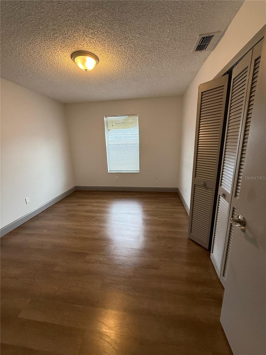 HUNTERS CREEK TR 350 PH 01 - Residential Lease