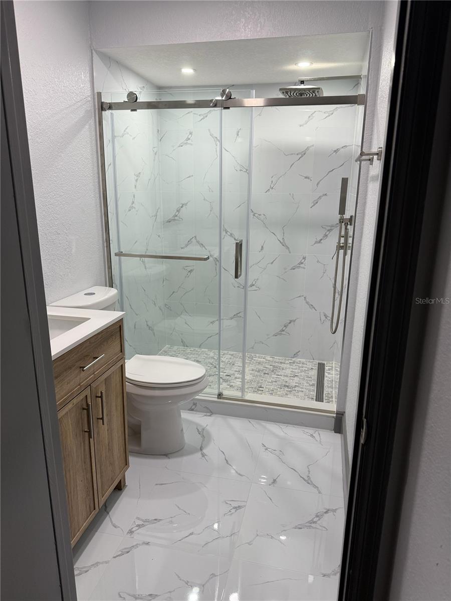 HUNTERS CREEK TR 350 PH 01 - Residential Lease