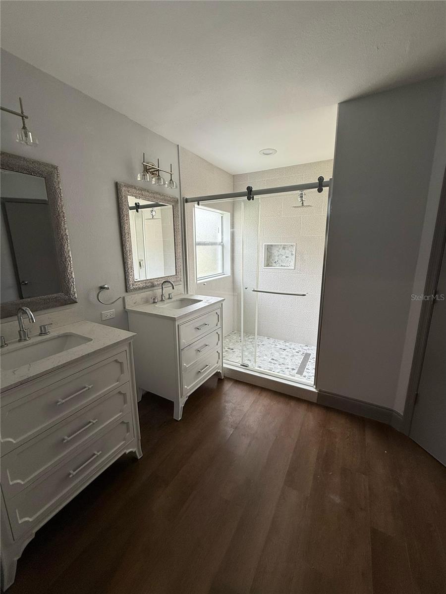 HUNTERS CREEK TR 350 PH 01 - Residential Lease