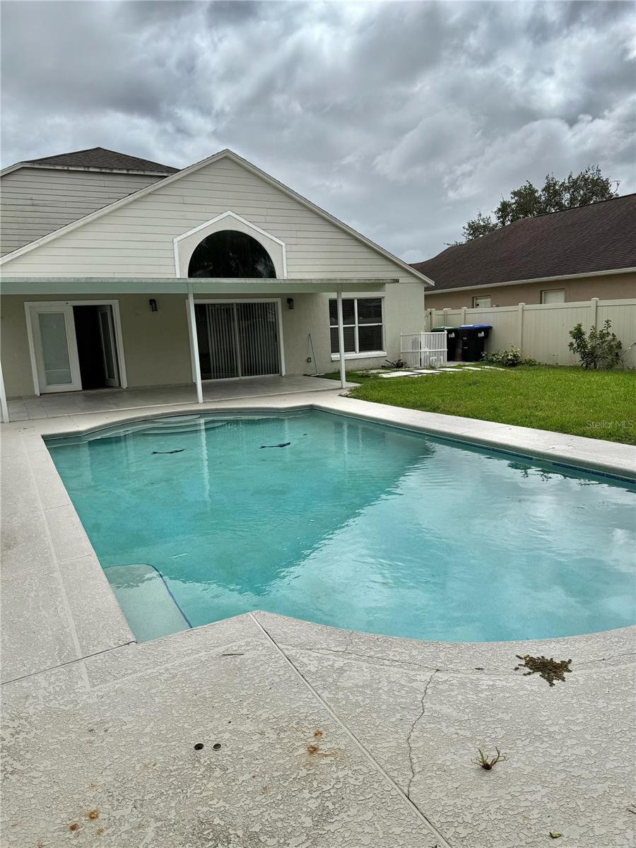 HUNTERS CREEK TR 350 PH 01 - Residential Lease