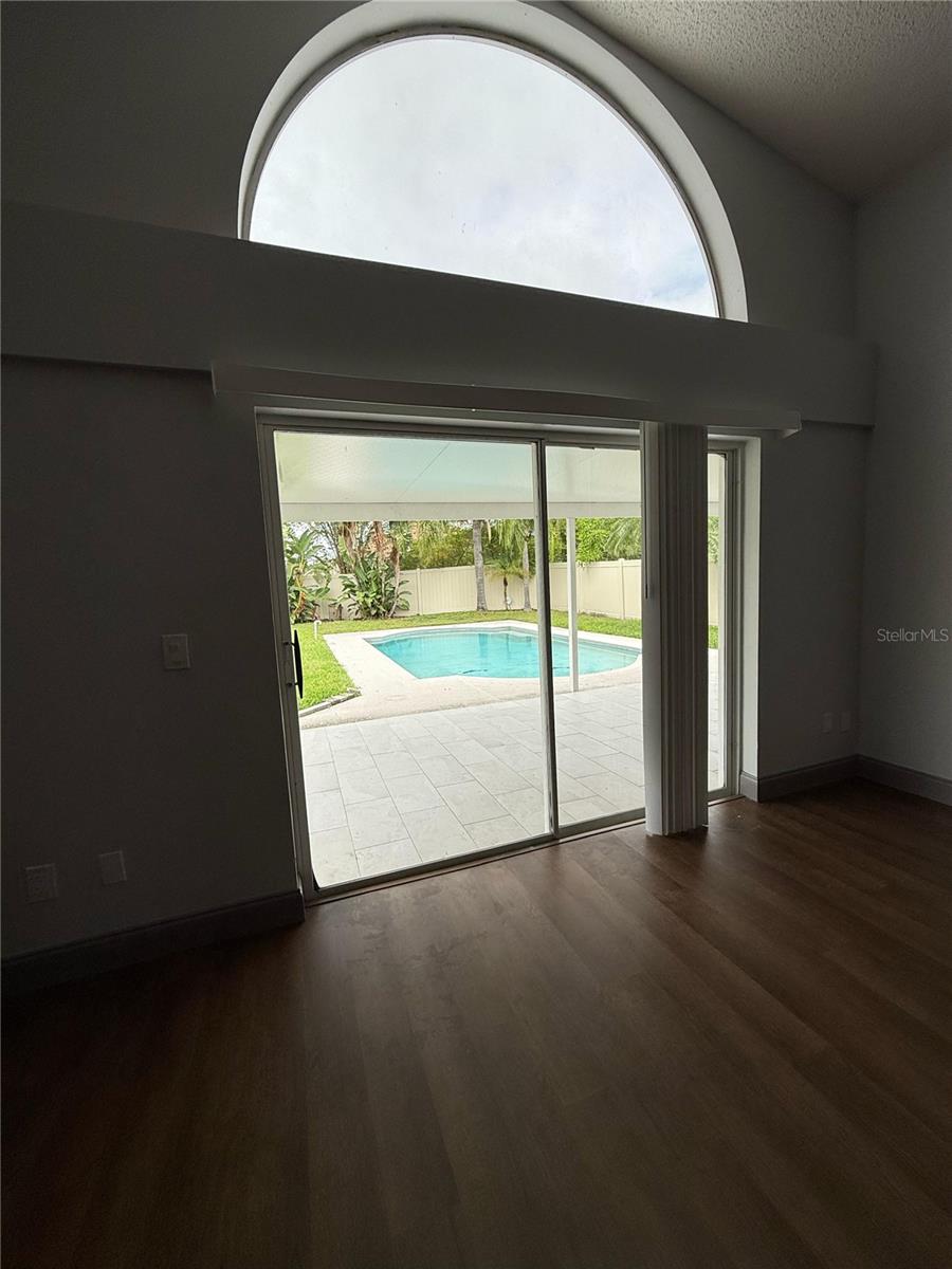 HUNTERS CREEK TR 350 PH 01 - Residential Lease