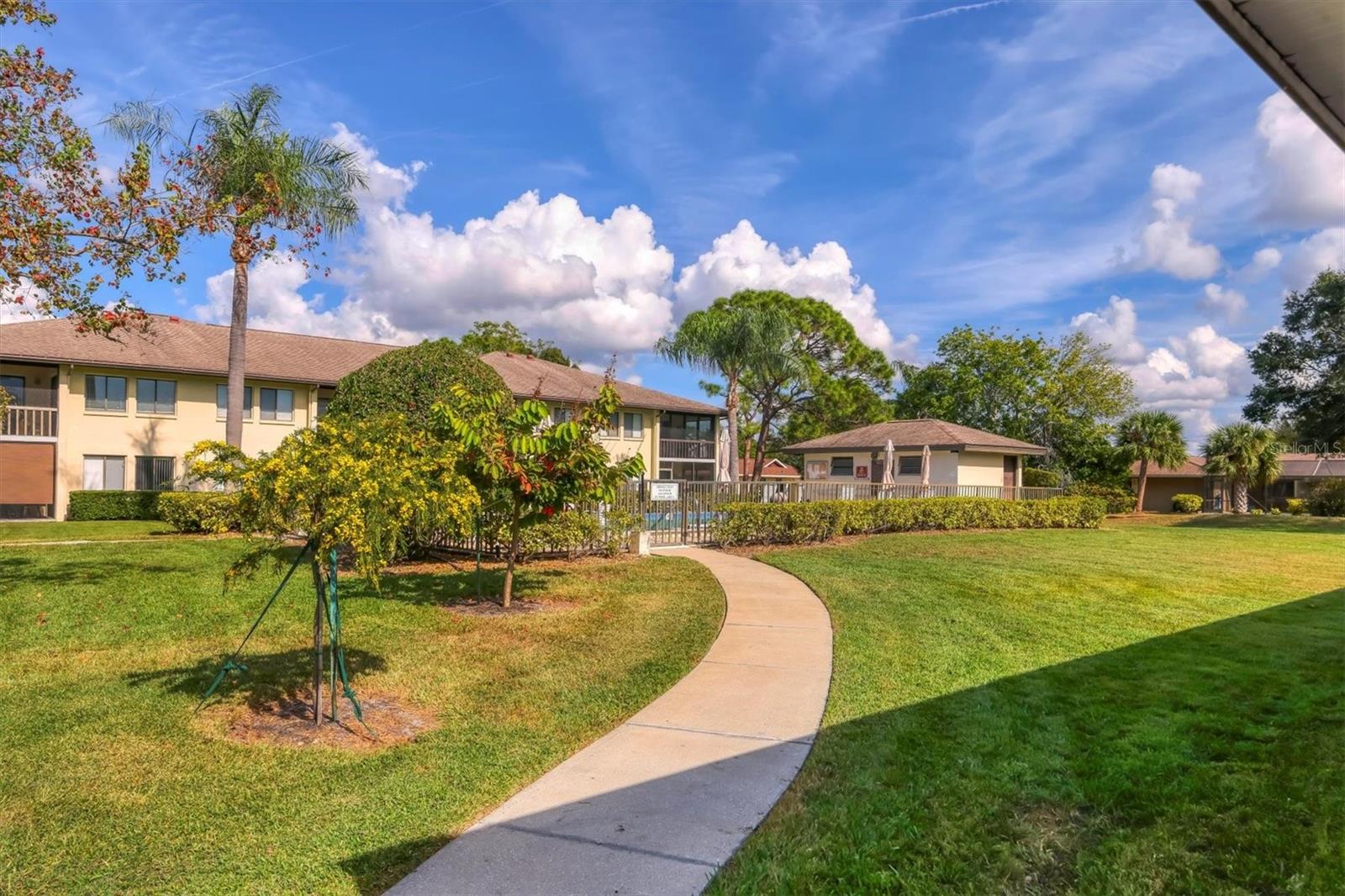 LONGWATER CHASE - Residential Lease