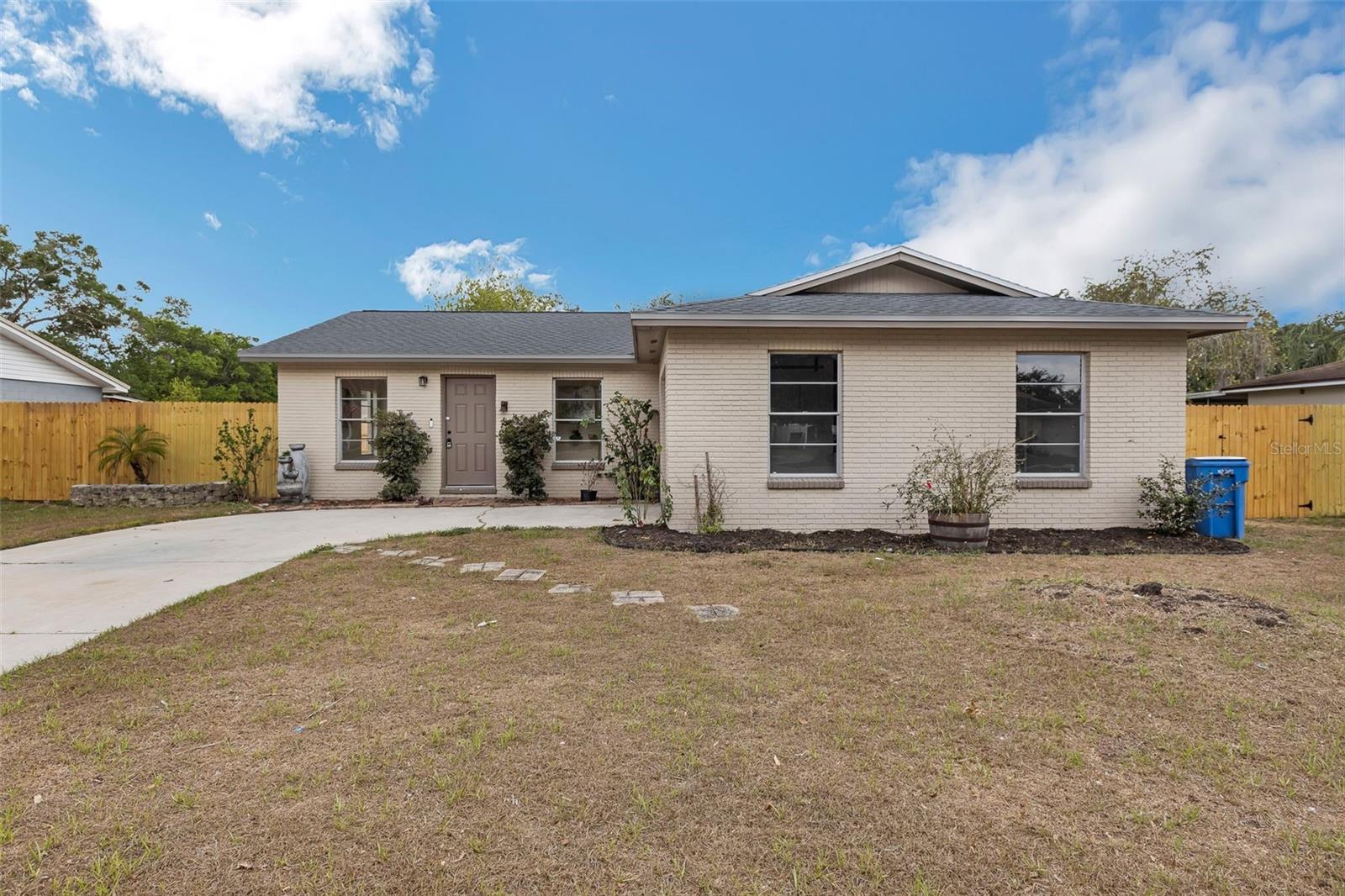 1818 KIM ACRES LANE