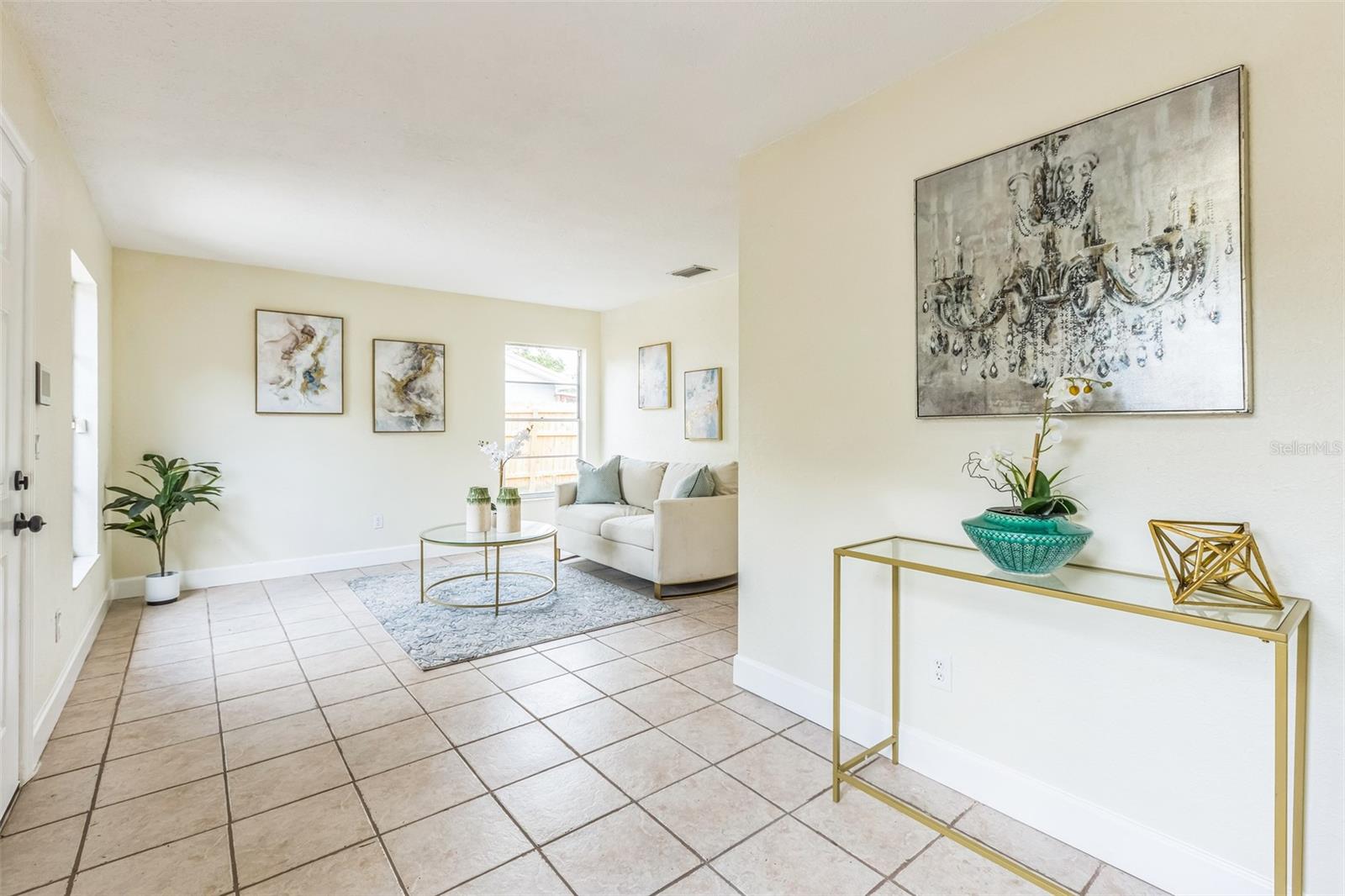 1818 KIM ACRES LANE
