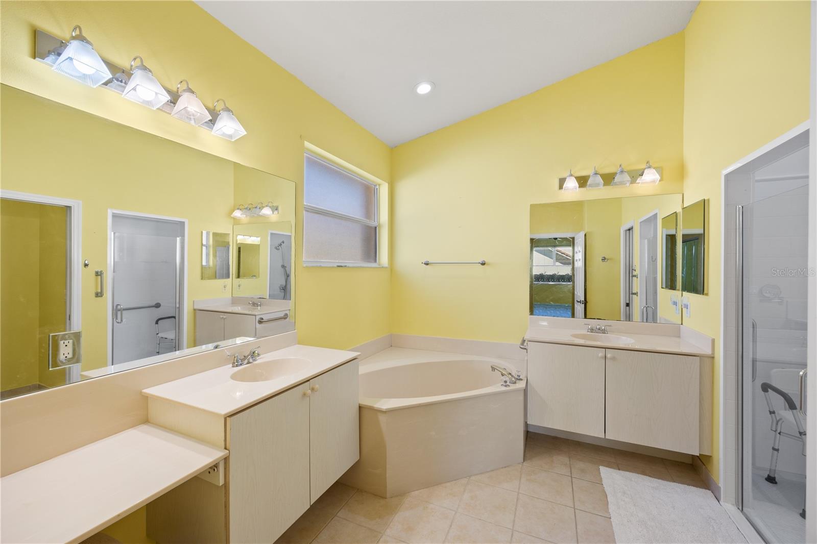 CASCADES AT SARASOTA PH IIIA - Residential