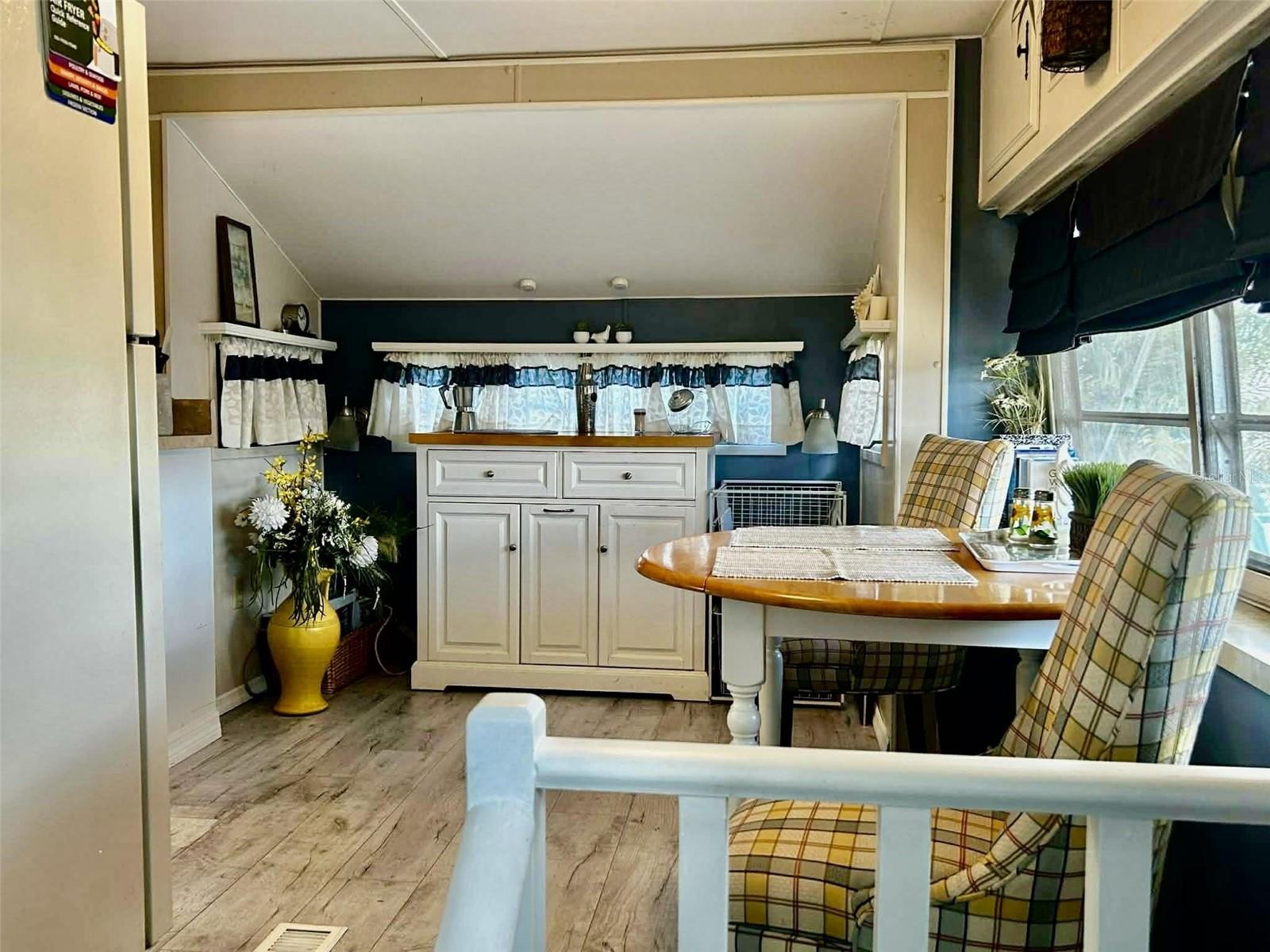 FAIRVIEW VILLAGE - Residential