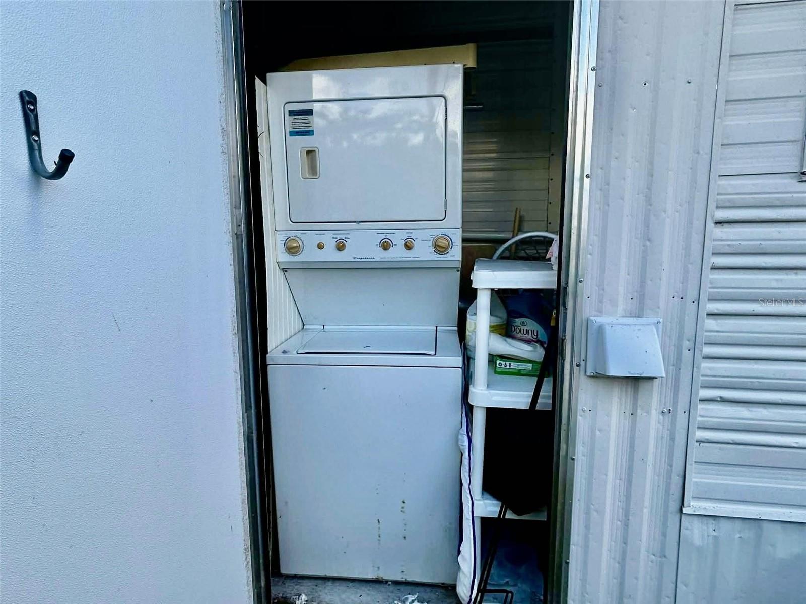 FAIRVIEW VILLAGE - Residential