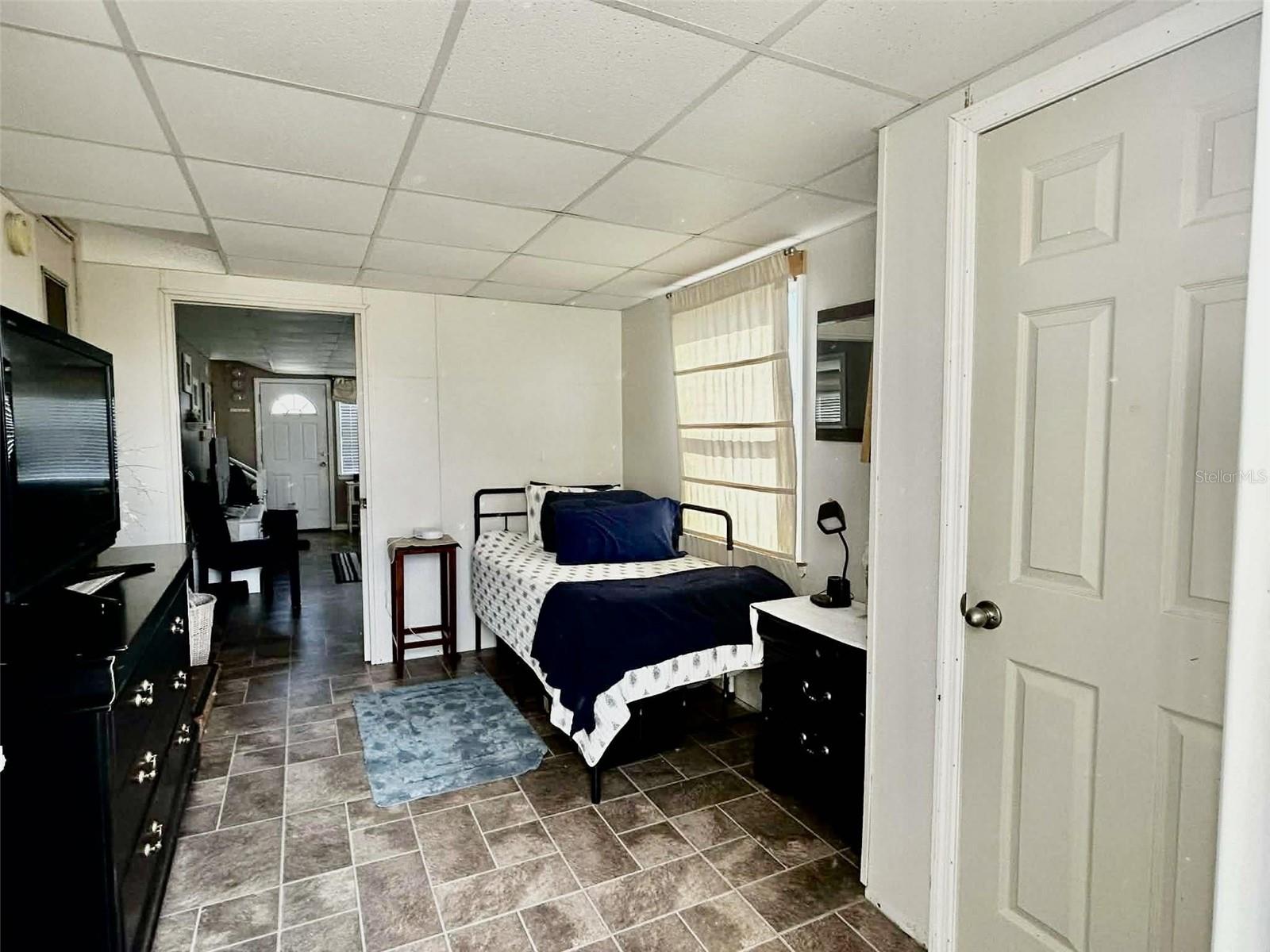 FAIRVIEW VILLAGE - Residential