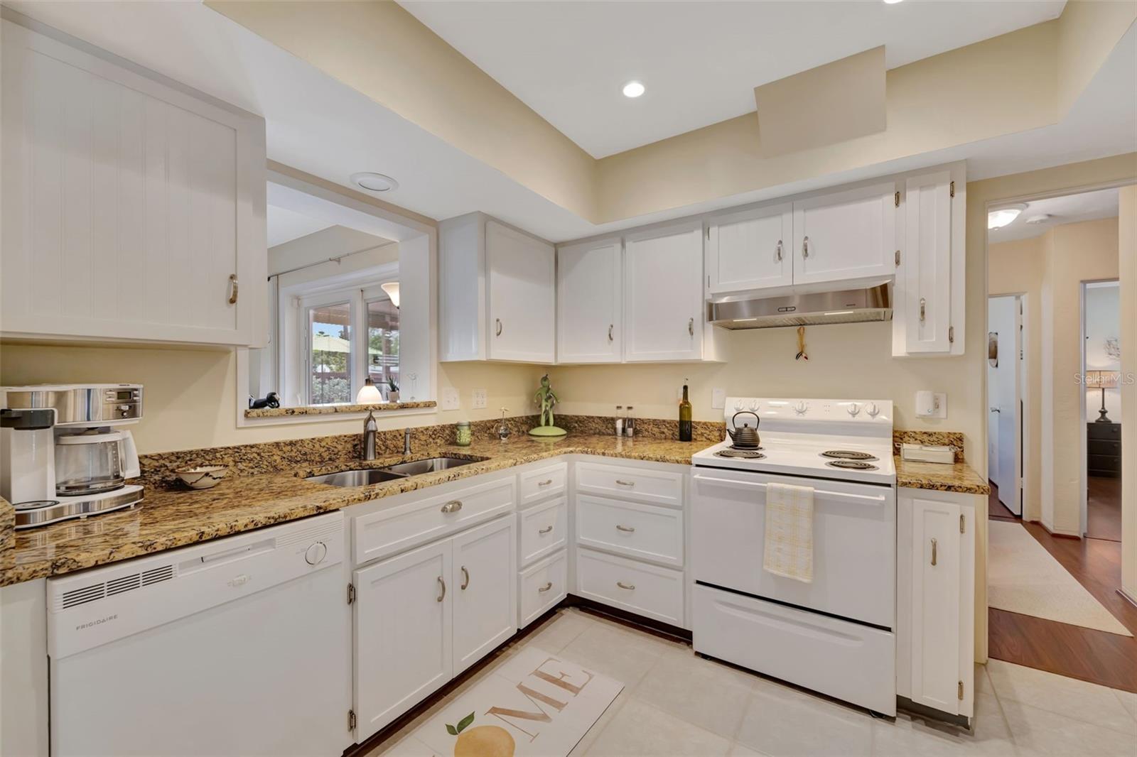 CORAL HEIGHTS - Residential