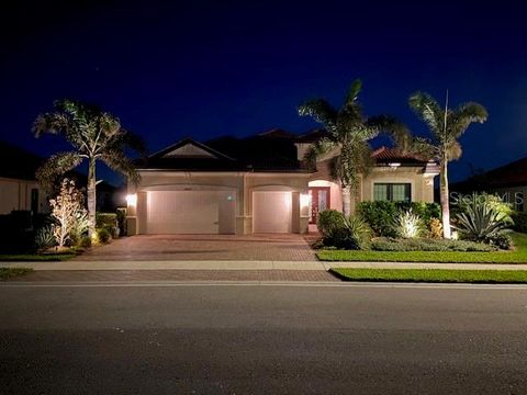 A home in VENICE