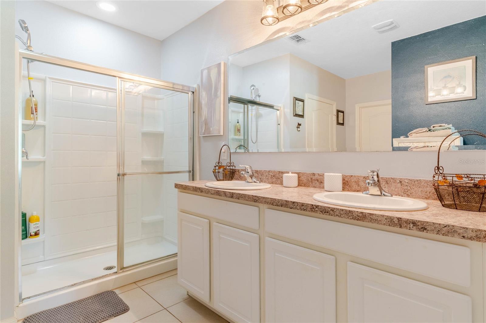 FISHERMANS COVE - Residential