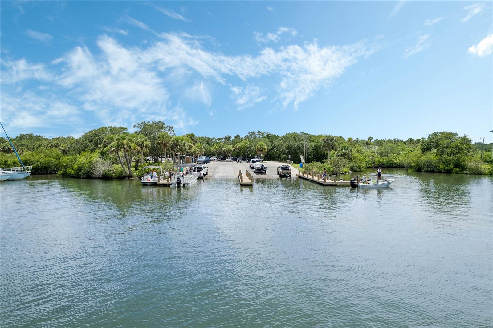 FISHERMANS COVE - Residential