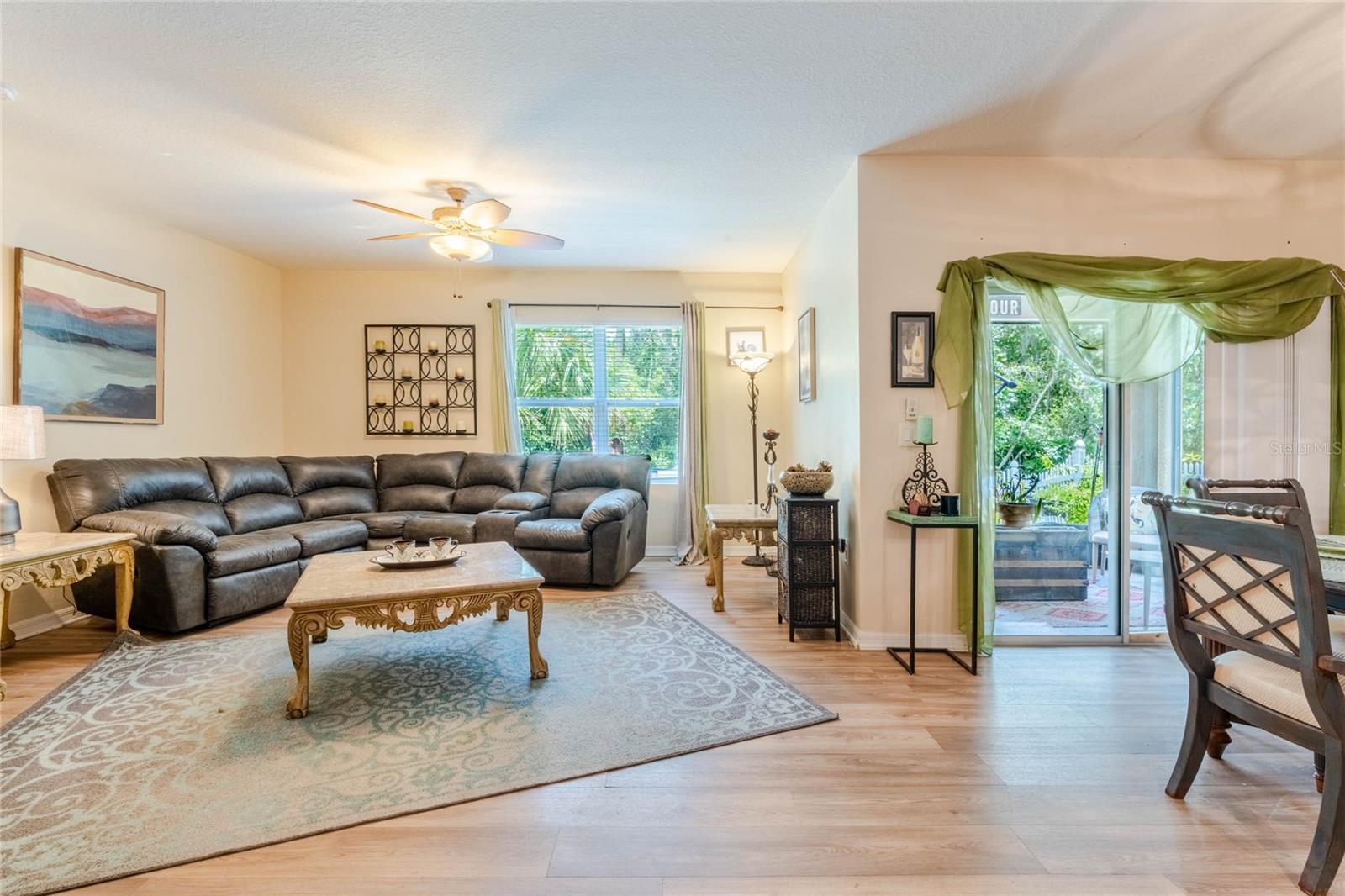 FISHERMANS COVE - Residential