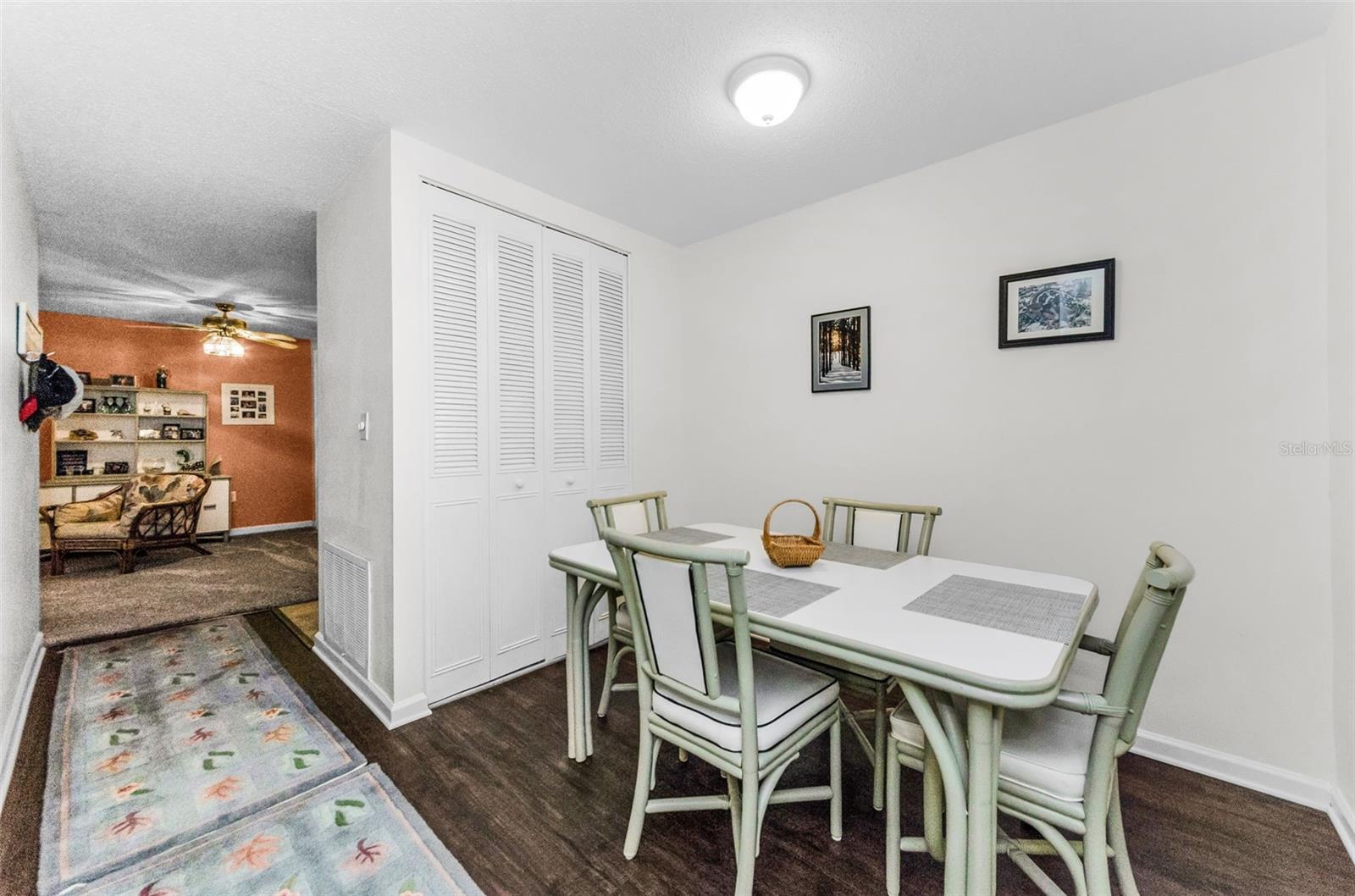 MEDITERRANEAN MANORS - Residential Lease