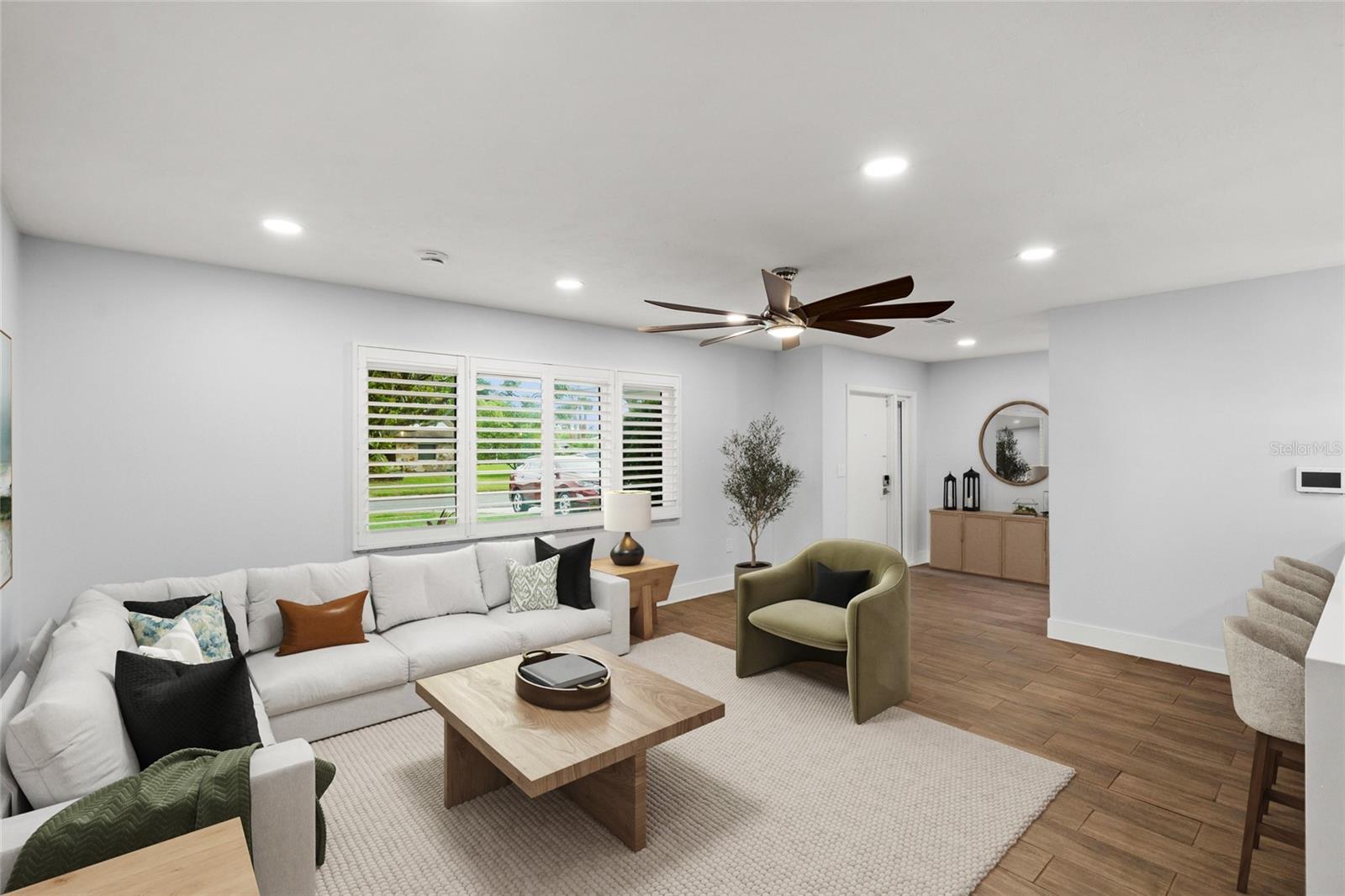 SOUTH GATE - Residential