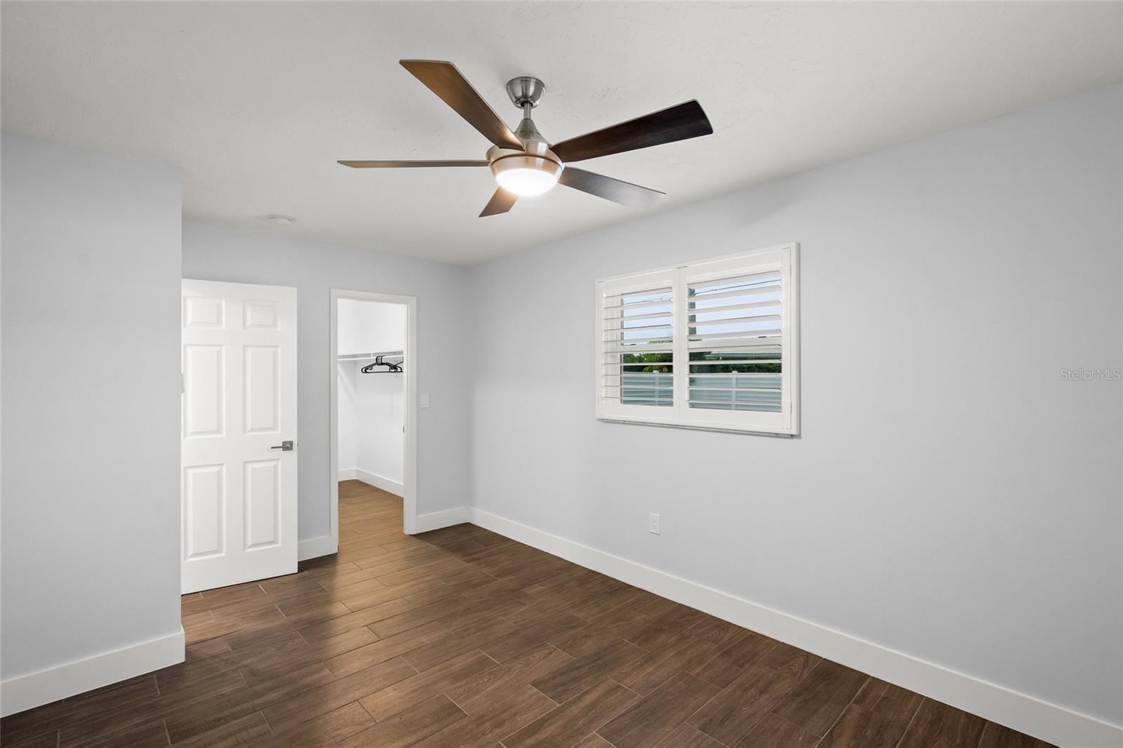 SOUTH GATE - Residential