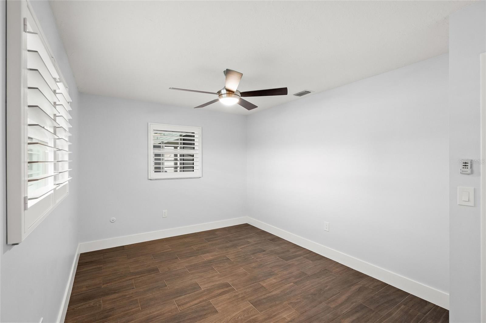 SOUTH GATE - Residential
