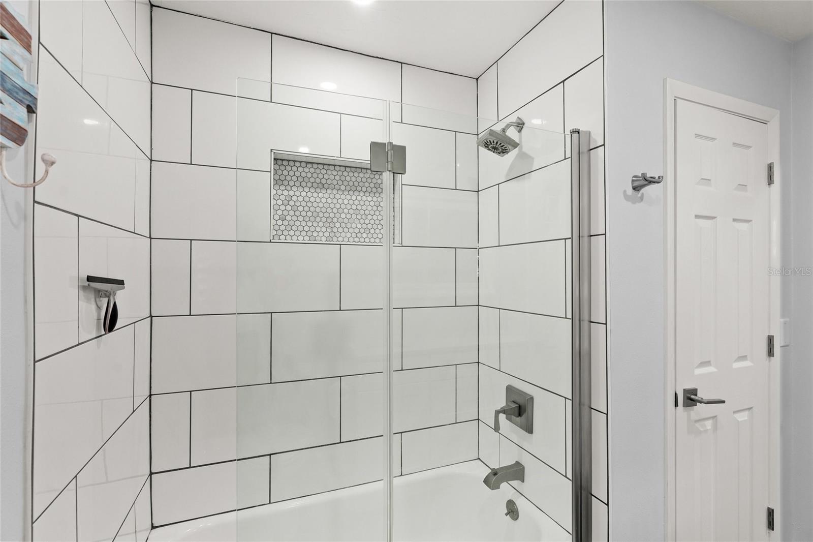 SOUTH GATE - Residential