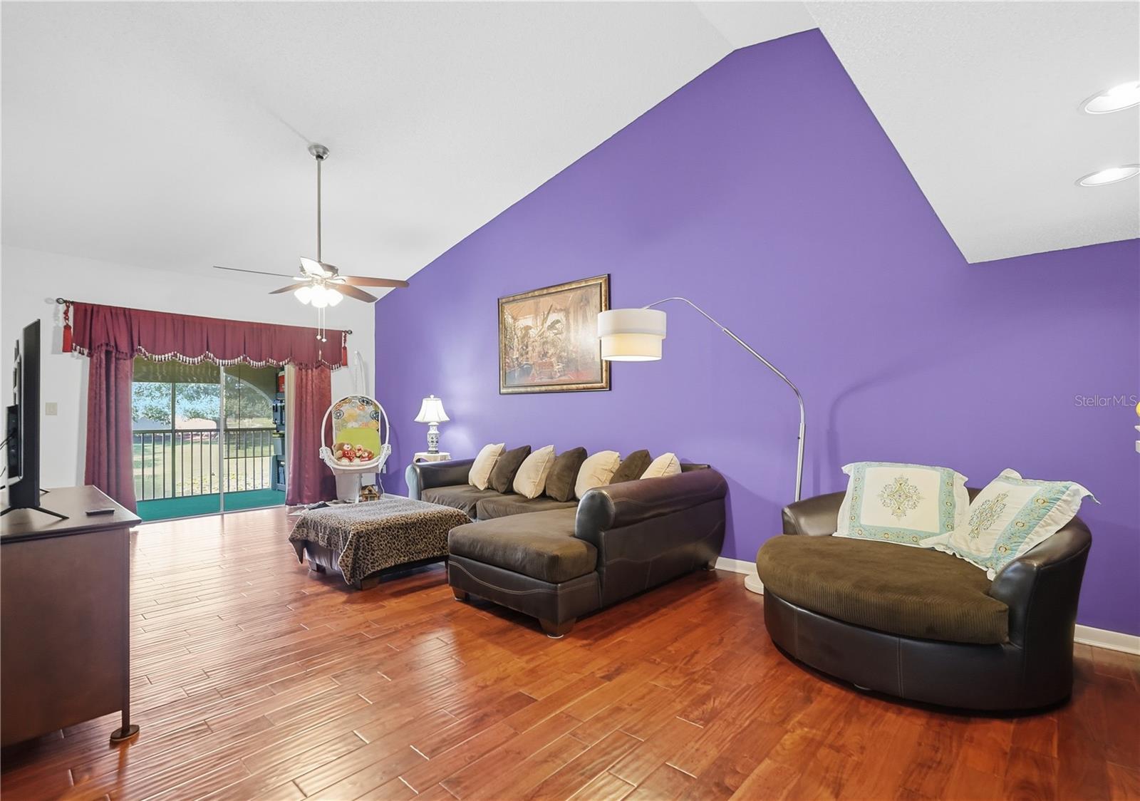 3203 LANDMARK DRIVE 2204