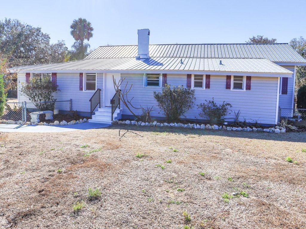 Photo of 610 Lyle Parkway, Bartow, FL 33830 (MLS # L4958642)