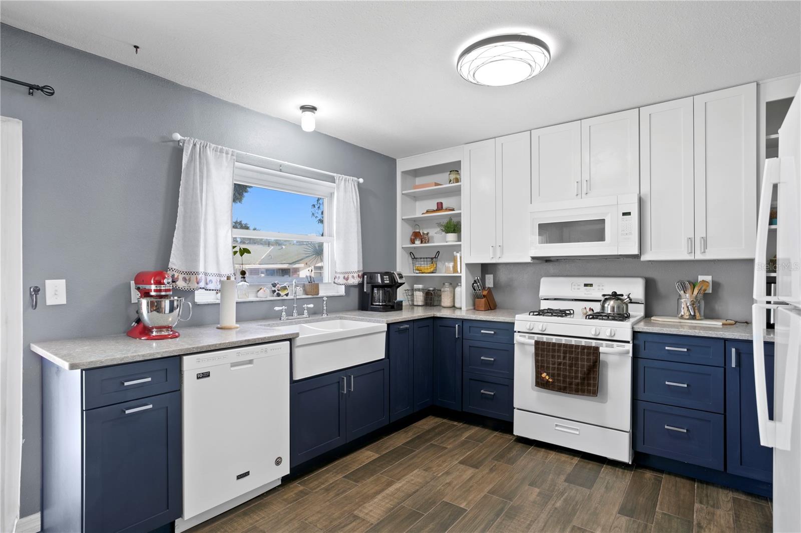 SHORE ACRES SEC 1 TWIN LAKES ADD - Residential