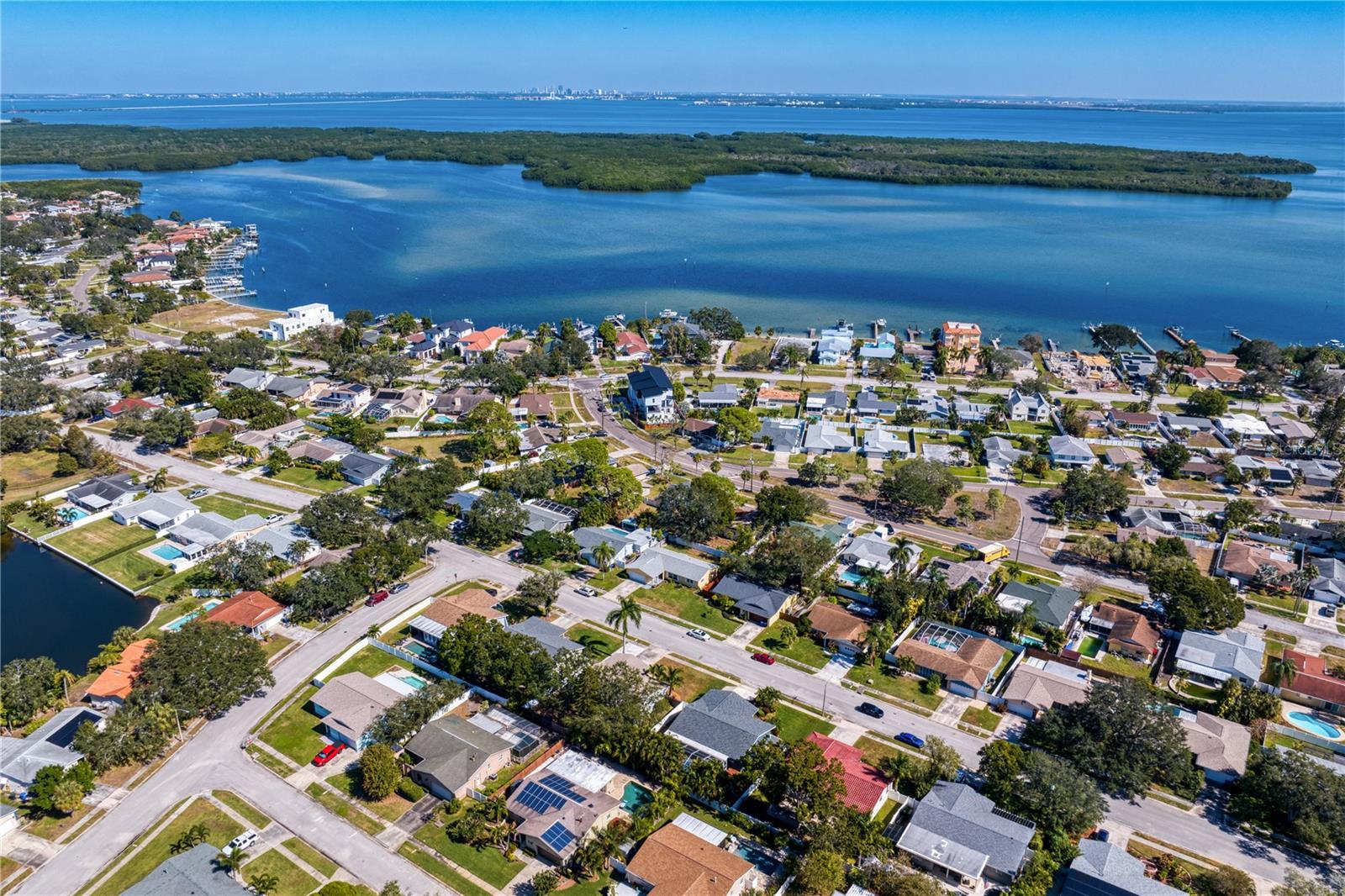 SHORE ACRES SEC 1 TWIN LAKES ADD - Residential