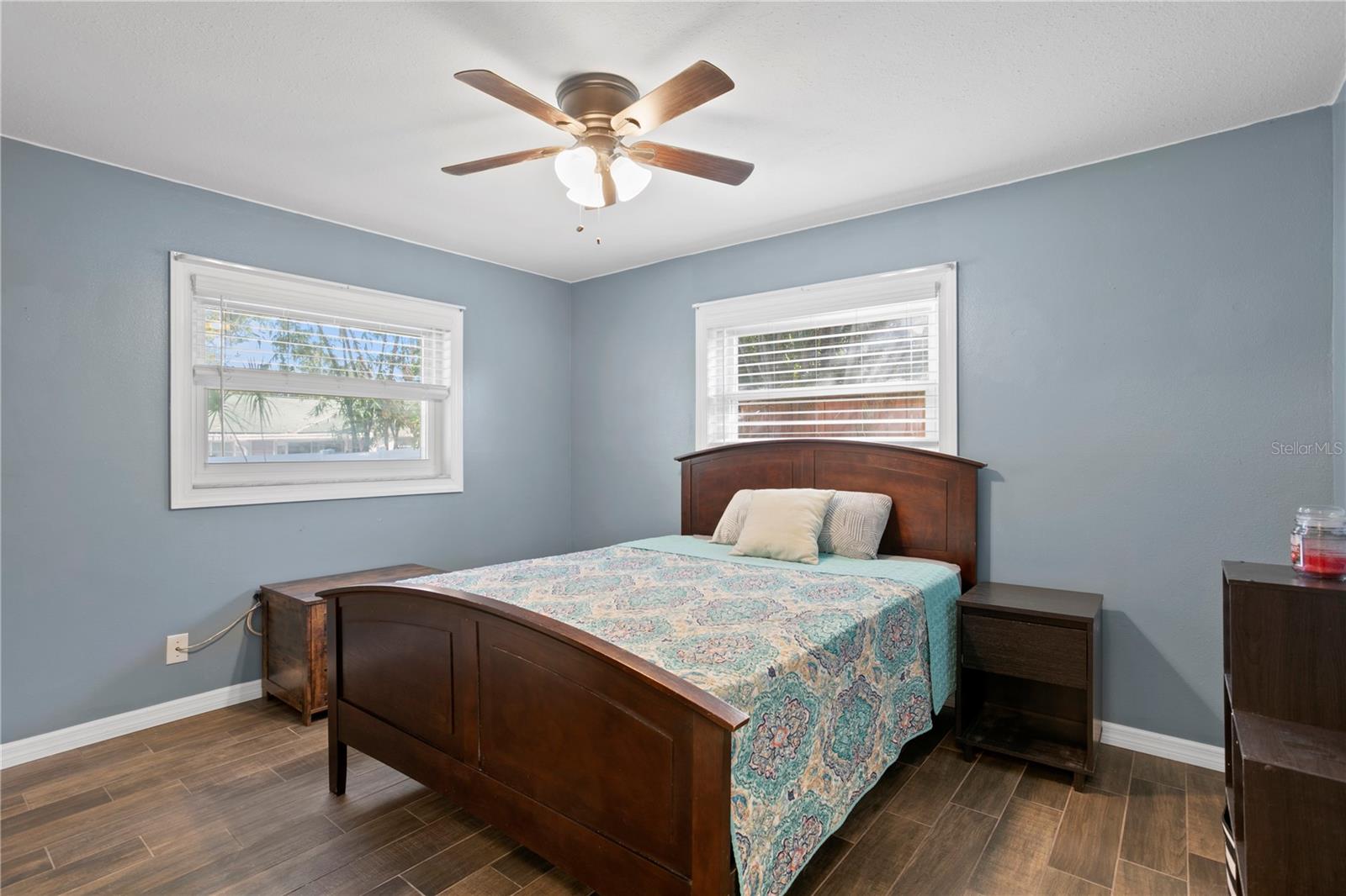 SHORE ACRES SEC 1 TWIN LAKES ADD - Residential