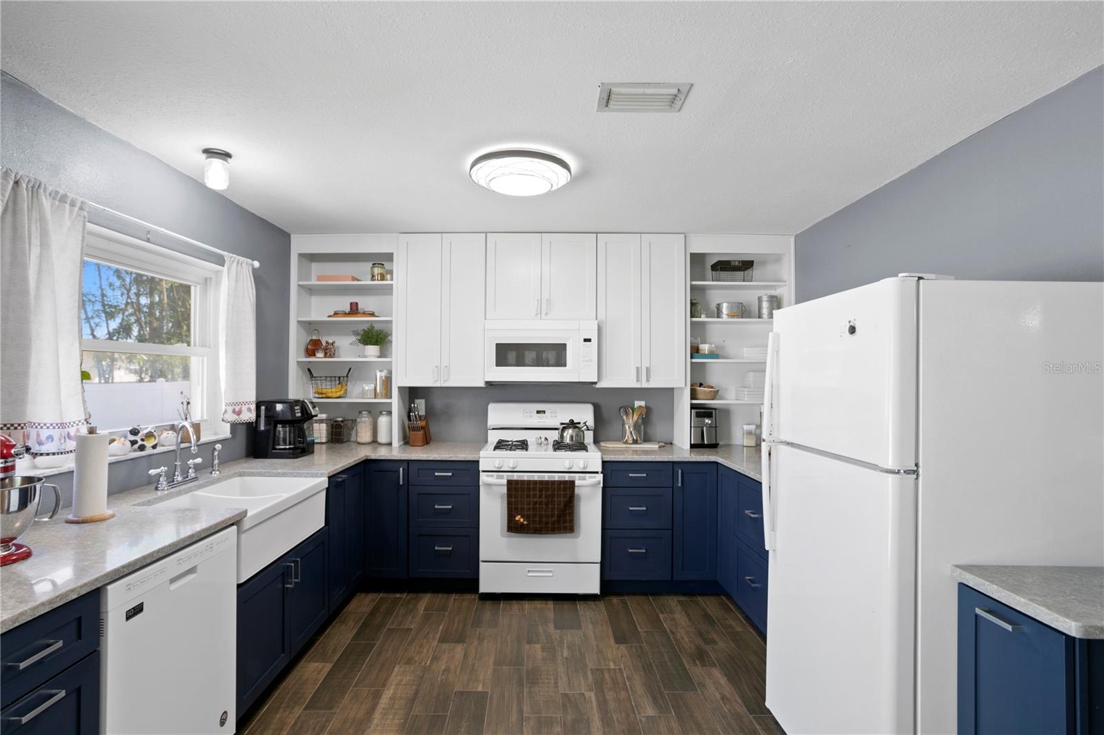 SHORE ACRES SEC 1 TWIN LAKES ADD - Residential