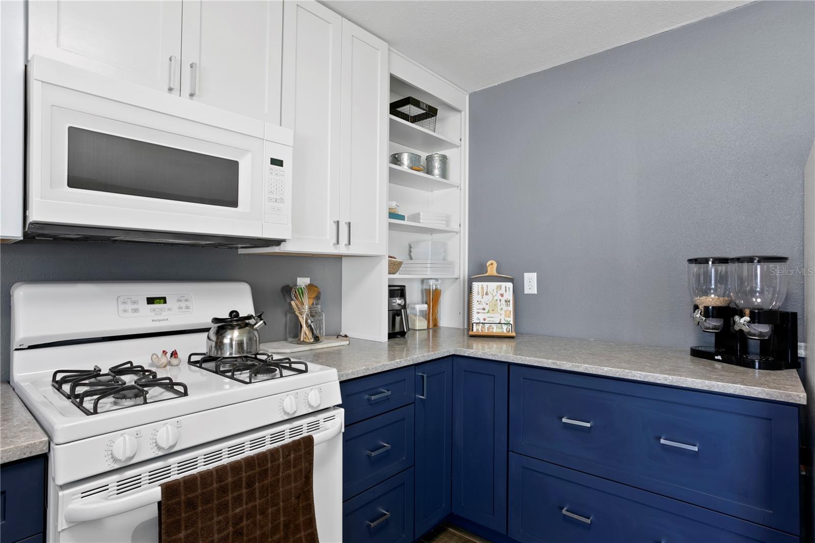 SHORE ACRES SEC 1 TWIN LAKES ADD - Residential