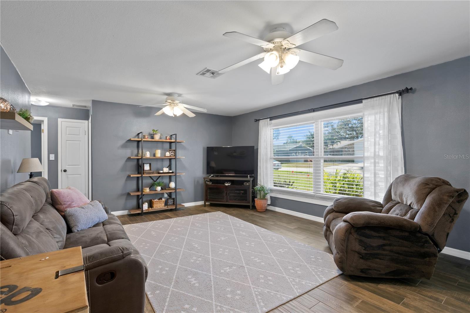 SHORE ACRES SEC 1 TWIN LAKES ADD - Residential