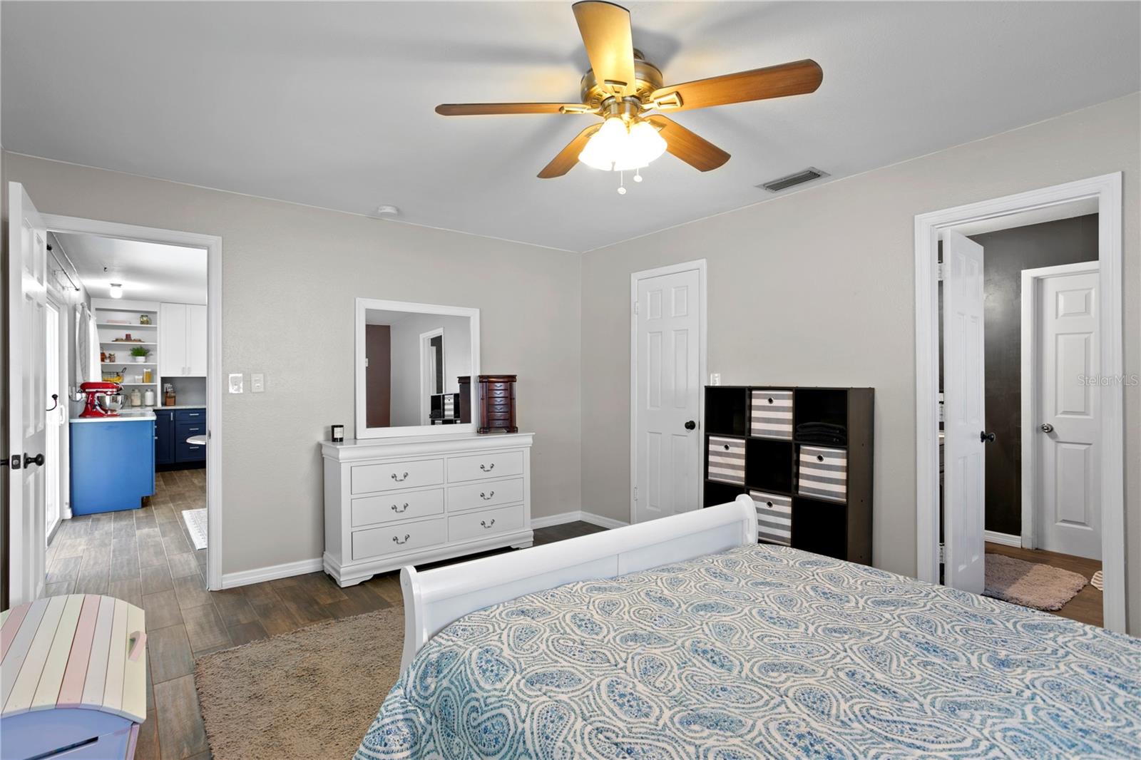 SHORE ACRES SEC 1 TWIN LAKES ADD - Residential