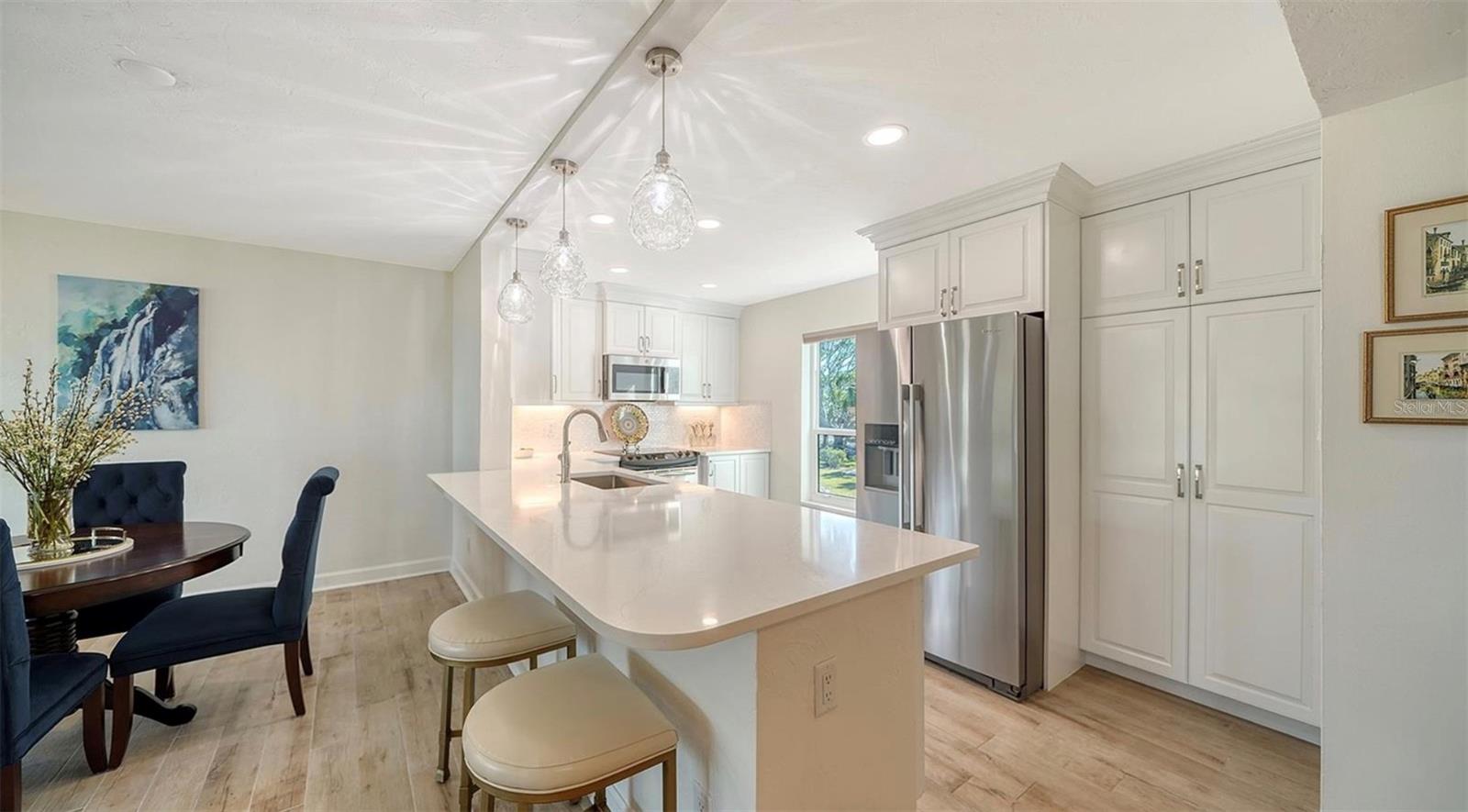 WINDWARD BAY AMD - Residential