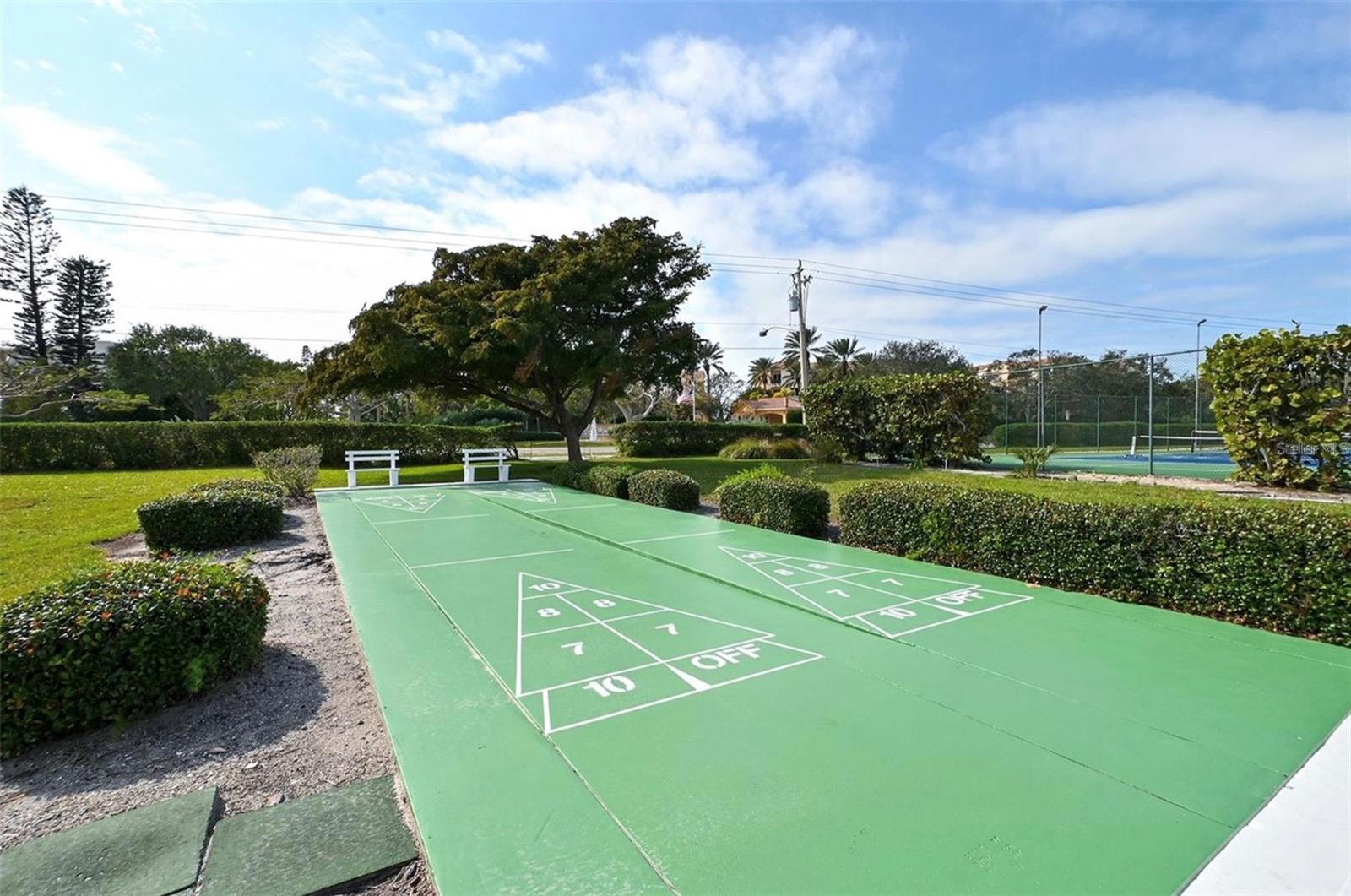 WINDWARD BAY AMD - Residential