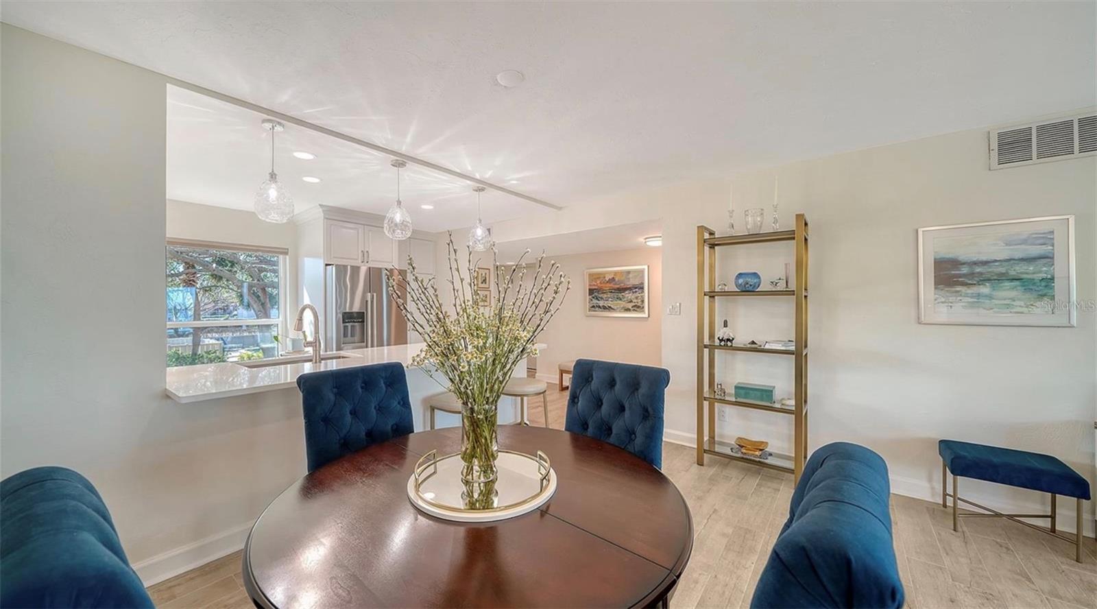 WINDWARD BAY AMD - Residential