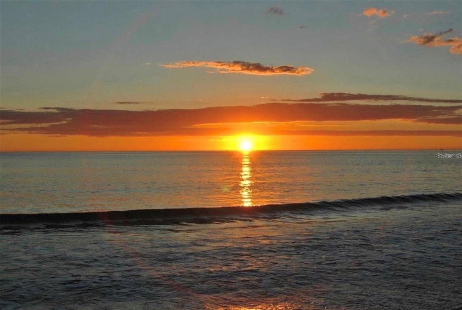 WINDWARD BAY AMD - Residential