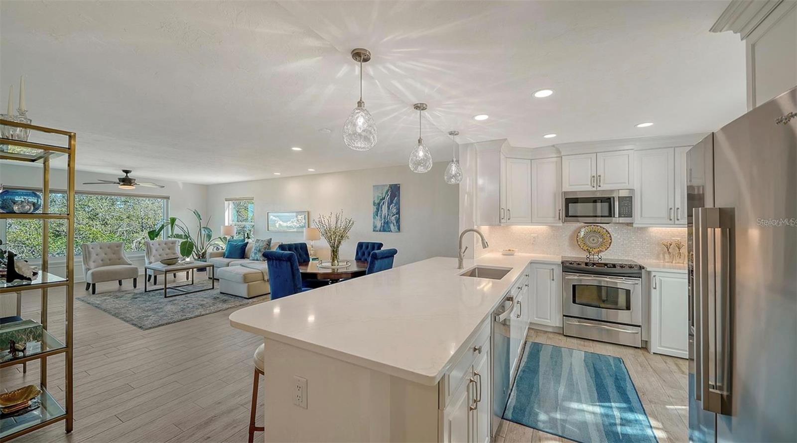 WINDWARD BAY AMD - Residential