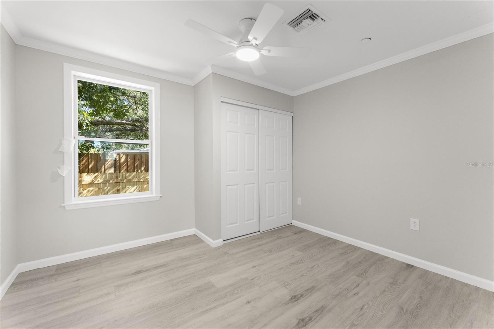 LORRAINE PARK - Residential