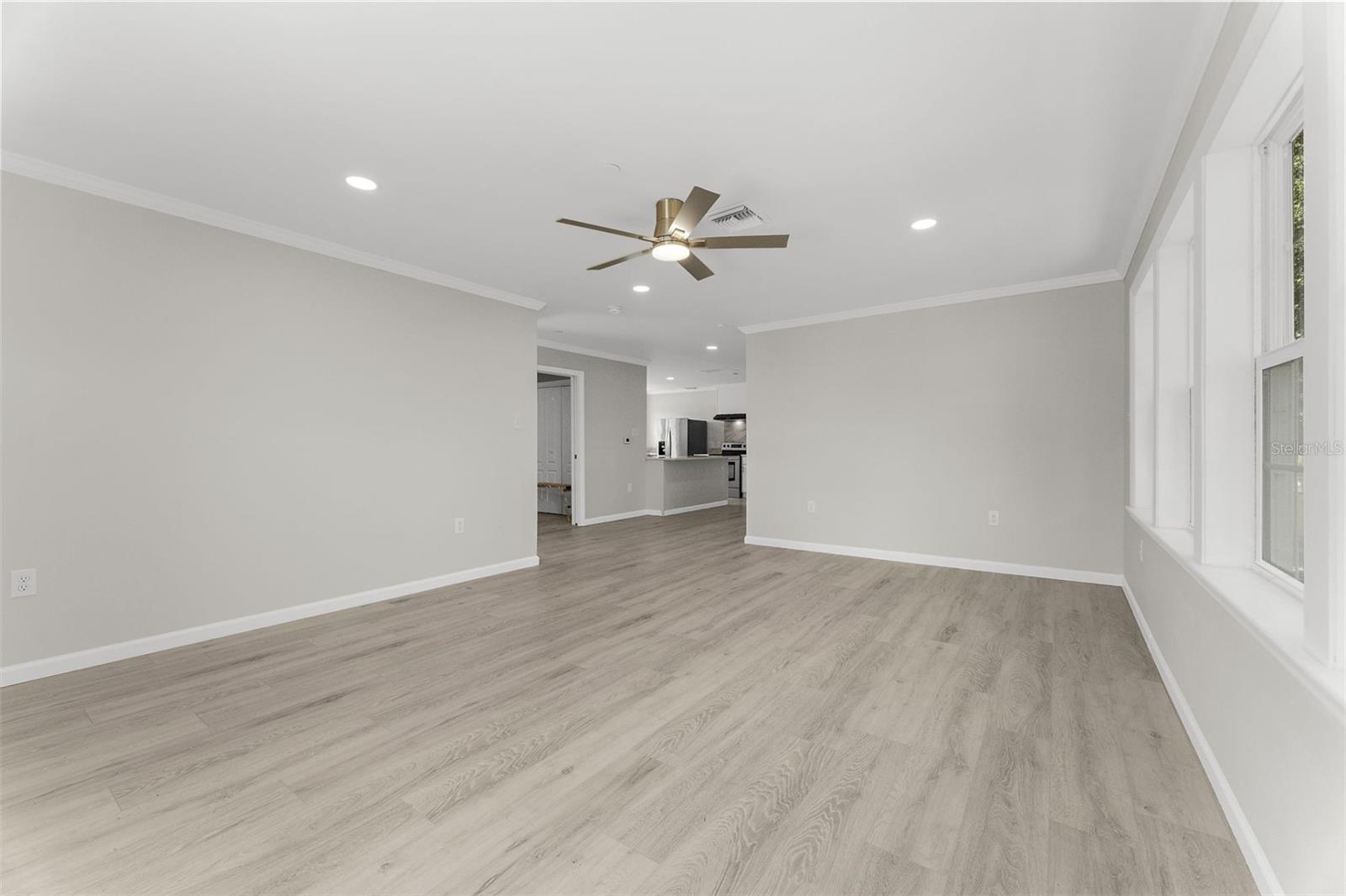 LORRAINE PARK - Residential