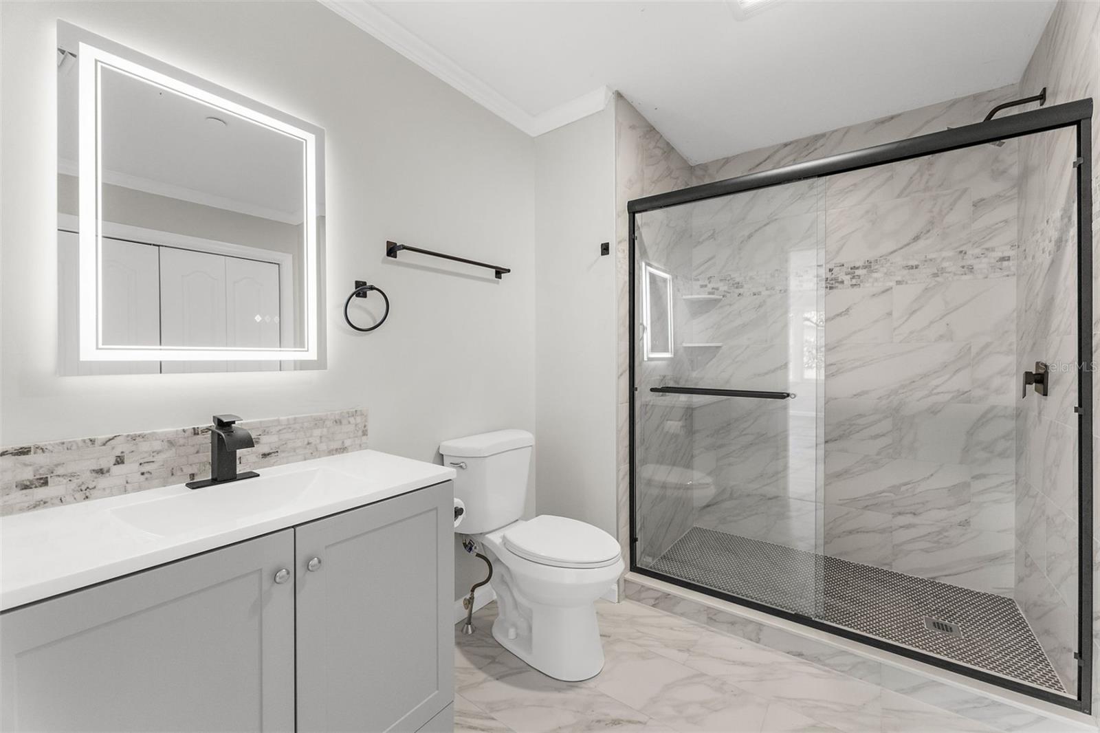 LORRAINE PARK - Residential