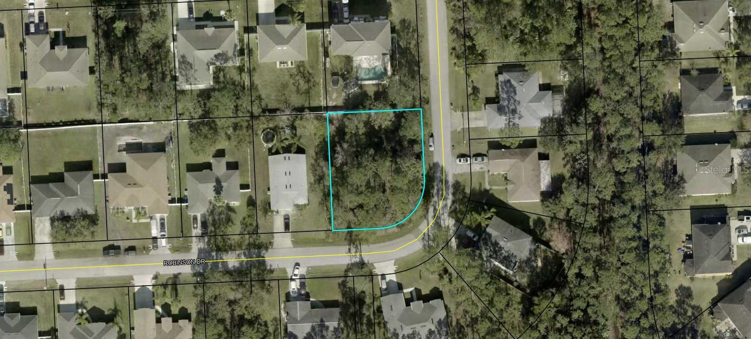 Corner lot centrally located in Palm Coast. Close to schools: 3.8 miles to Wadsworth Elementary and Buddy Tylor Middle School. Also a short distance drive to shopping and medical. The Atlantic beaches at Flagler Beach are 11 miles away. Quick access to US-1 for an easy commute North or South: 28 miles to historic Saint Augustine or 29 miles to Daytona Beach.