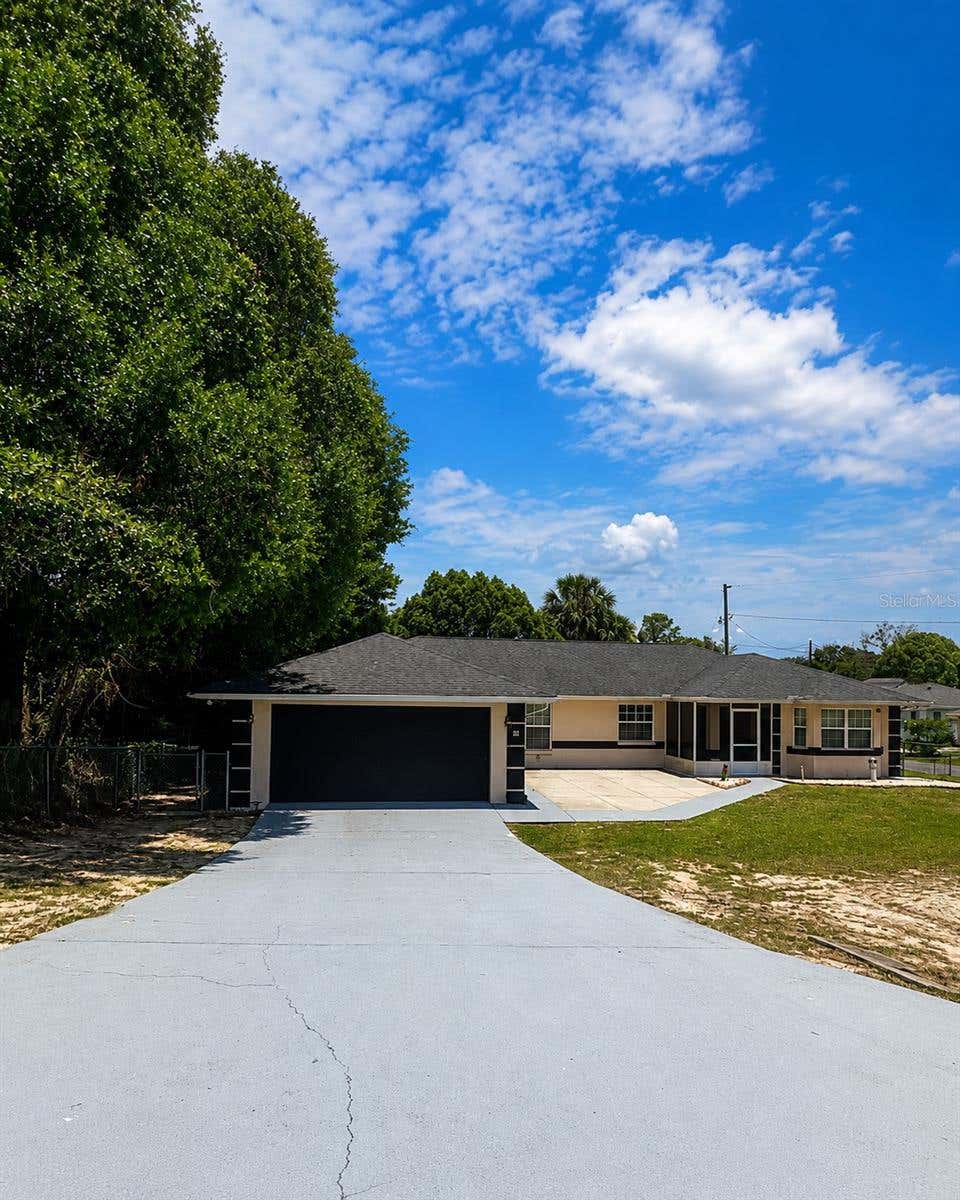 Photo of 52 Redwood Trace, Ocala, FL 34472 (MLS # A4696925)
