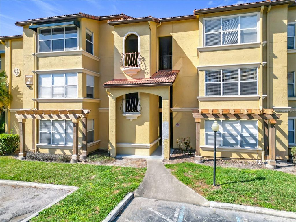 Photo of 5144 Conroy Road #35, Orlando, FL 32811 (MLS # O6422428)