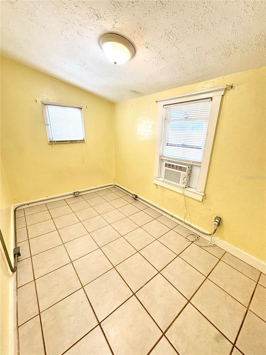 ROSE SUB - Residential Lease
