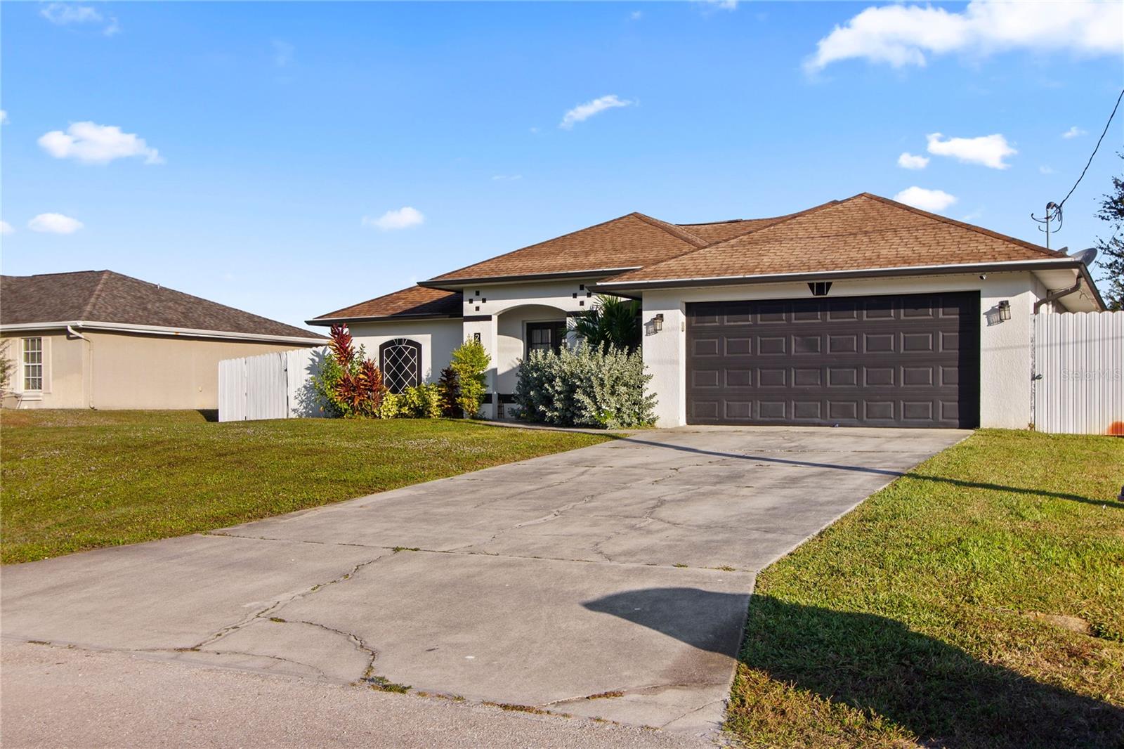 LEHIGH ACRES - Residential