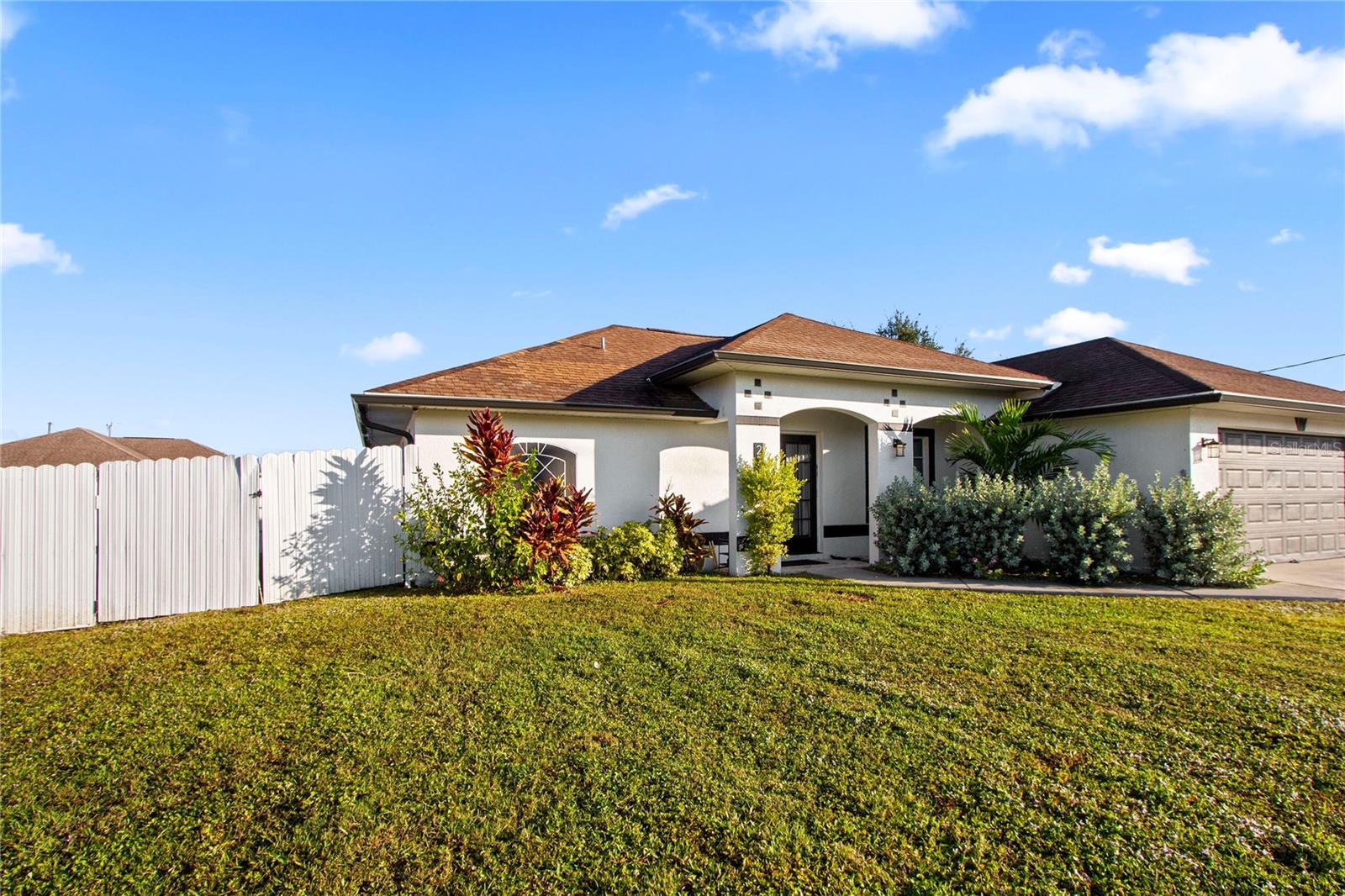 LEHIGH ACRES - Residential