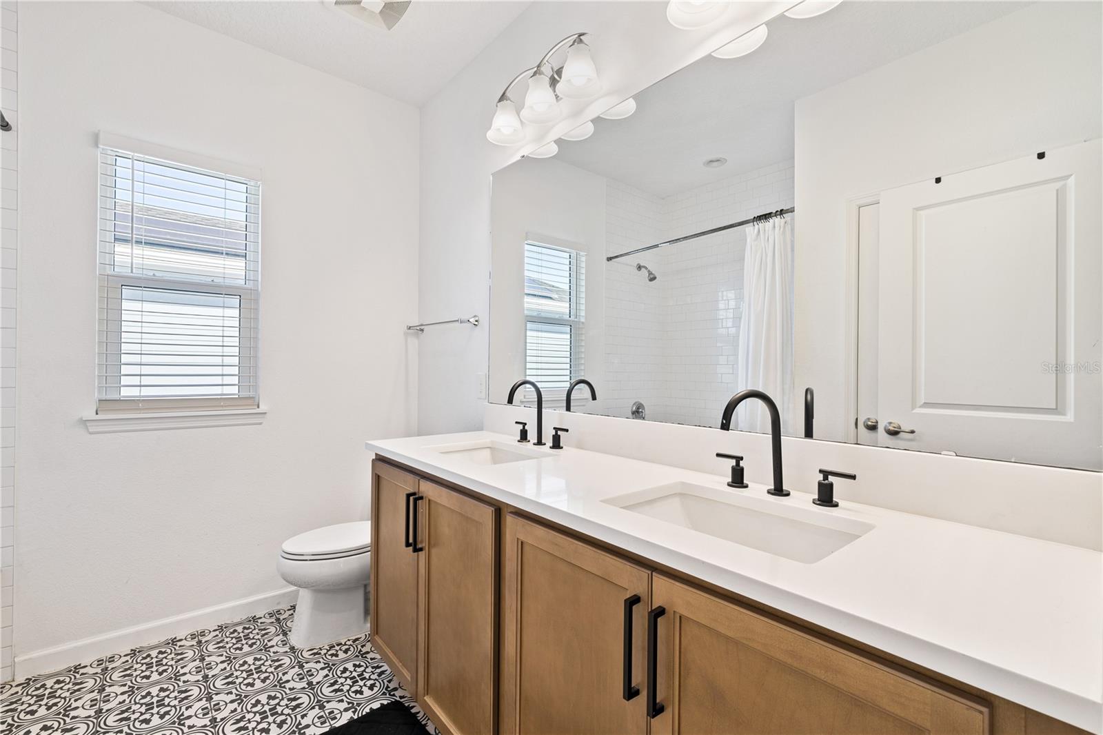 WESLYN PARK - Residential