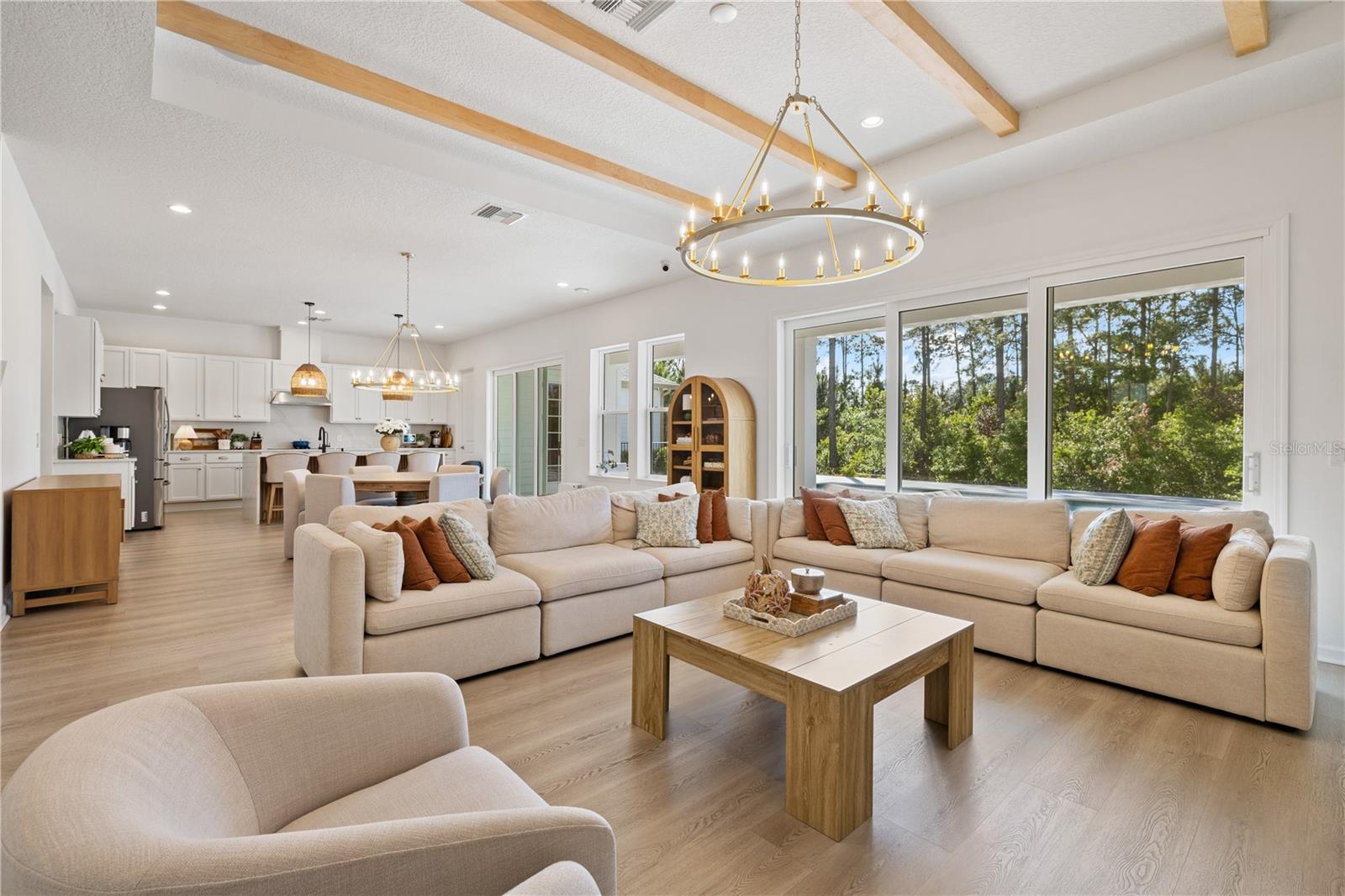 WESLYN PARK - Residential