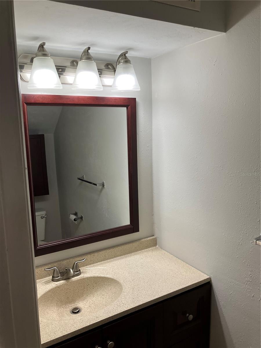 GREEN LEAF - Residential Lease