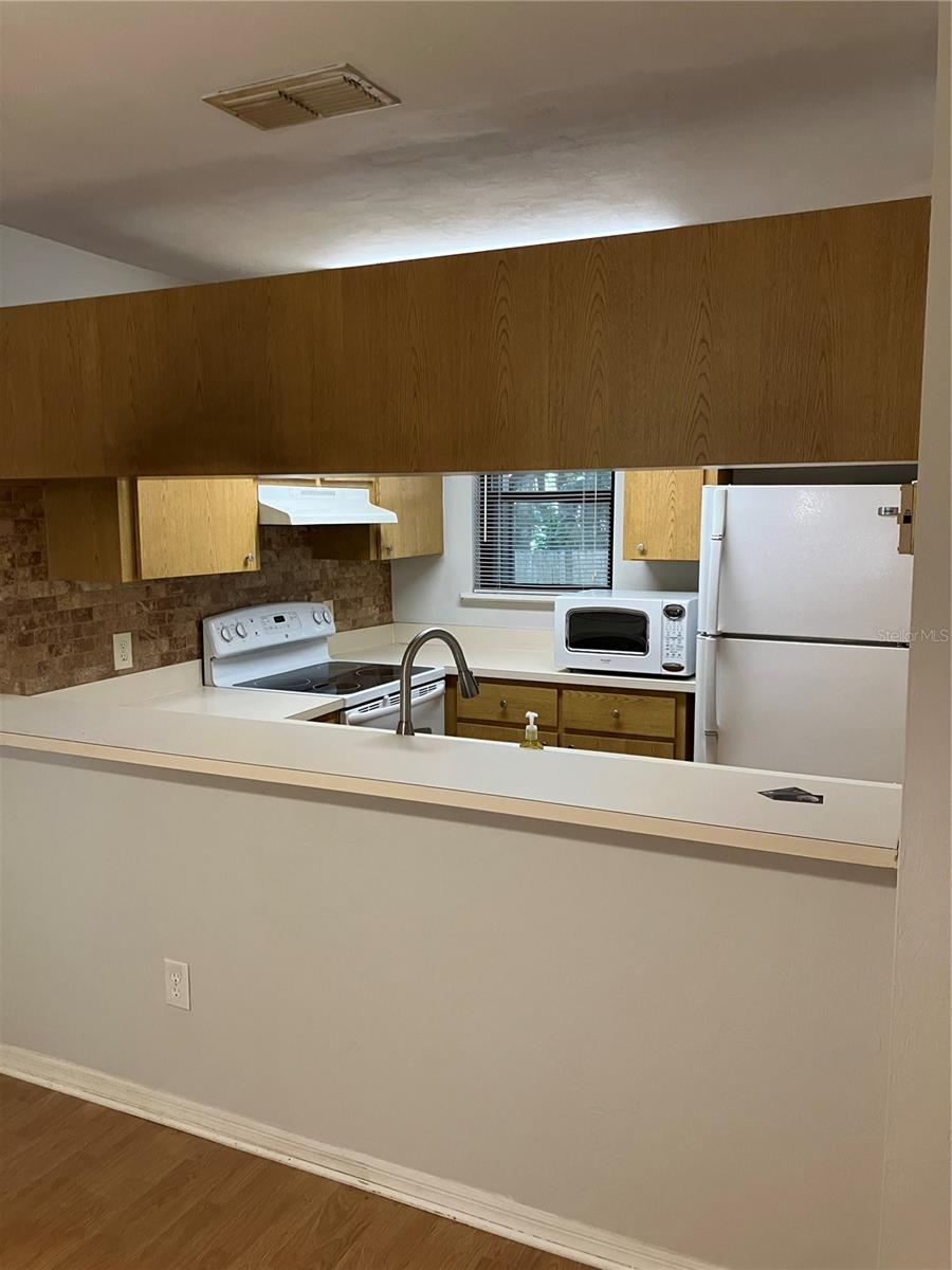 GREEN LEAF - Residential Lease