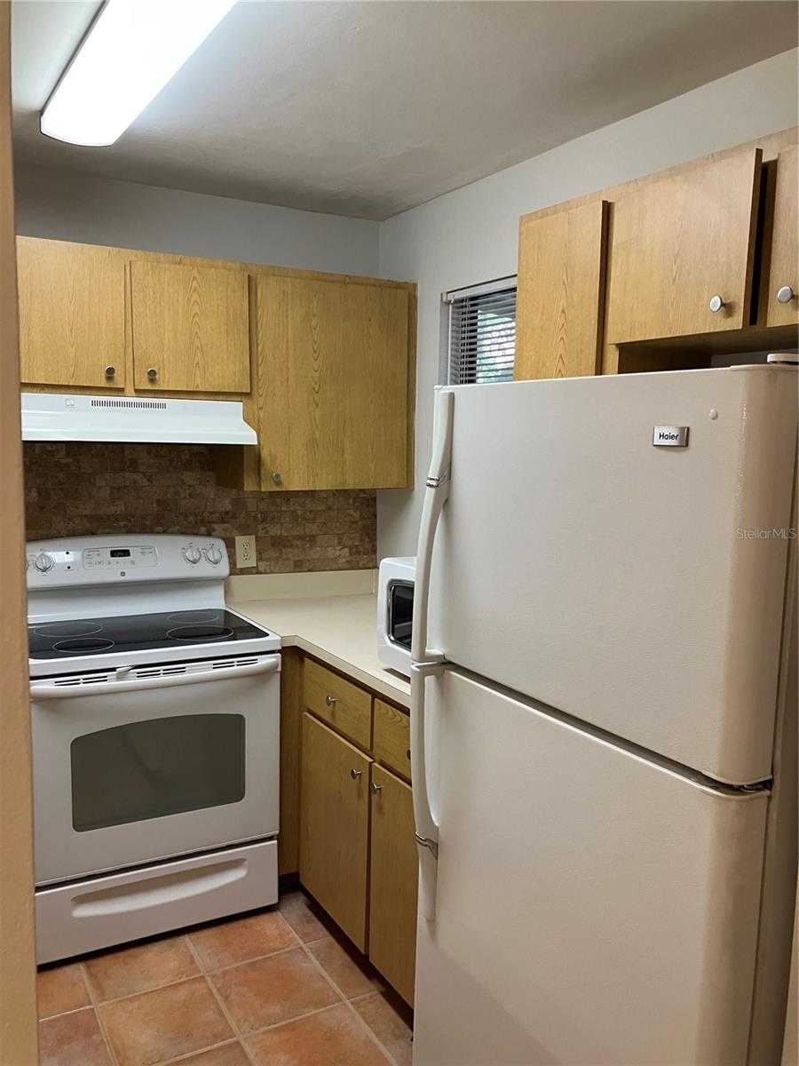 GREEN LEAF - Residential Lease